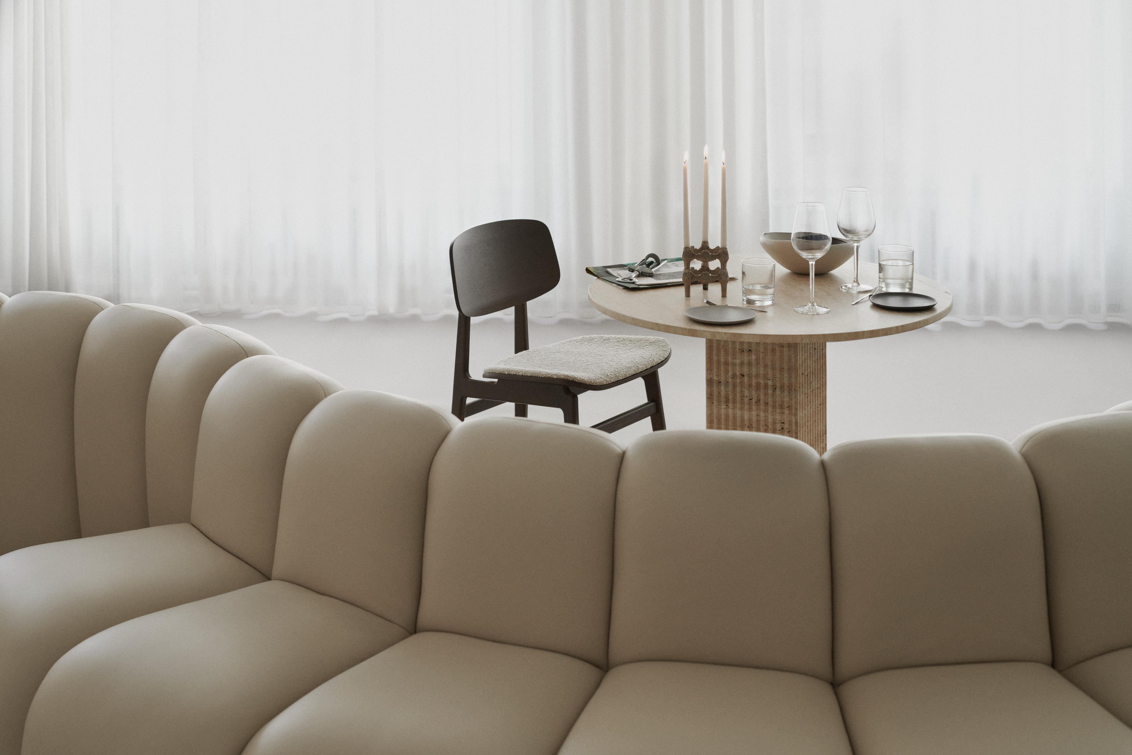 SOHO round table travertine