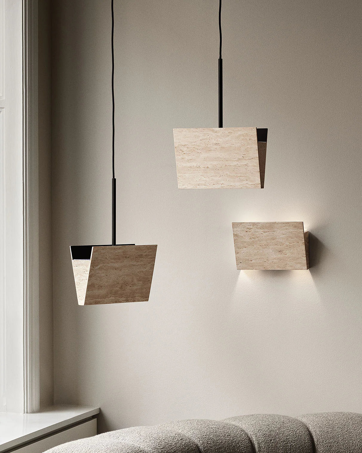 Gallery wall lamp travertine