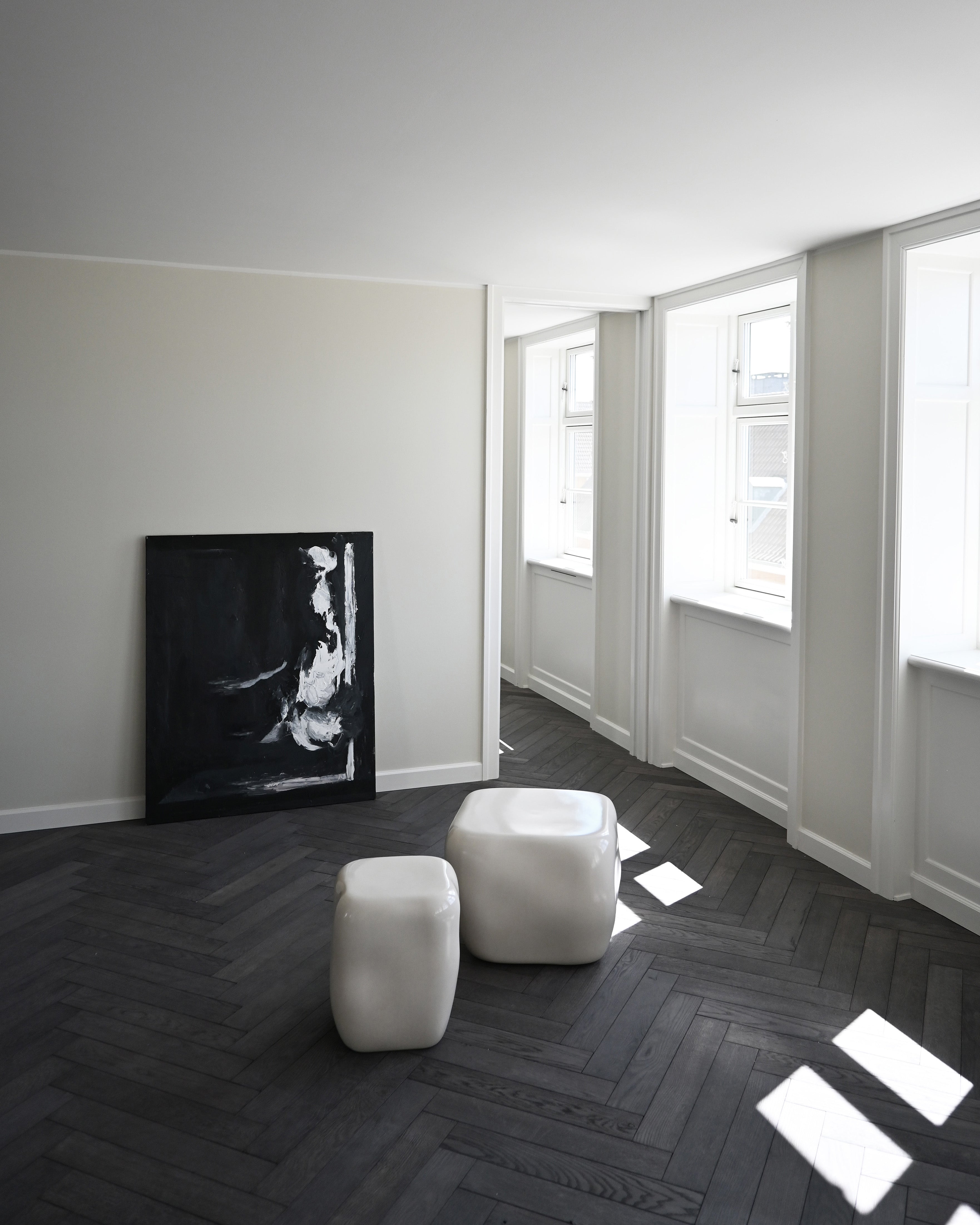 ISHI Coffee Table White Ceramic