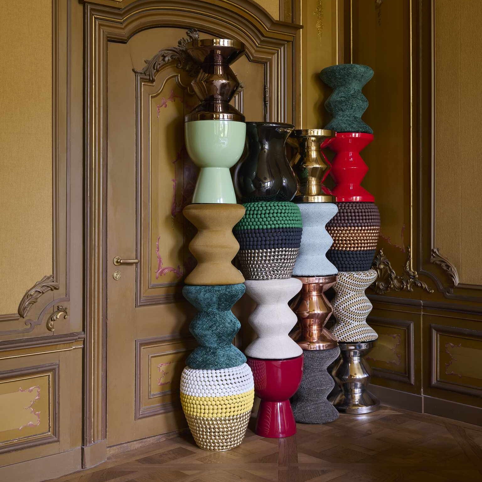 Hocker DOT grün mit schwarz und silber