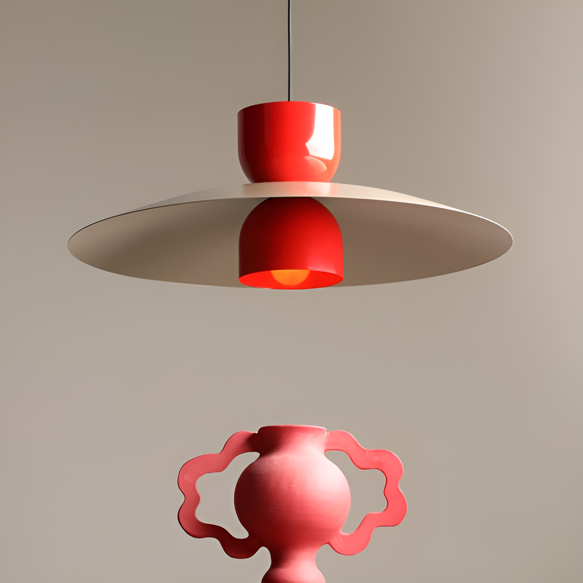 NUTTA Pendelleuchte beige mit rot