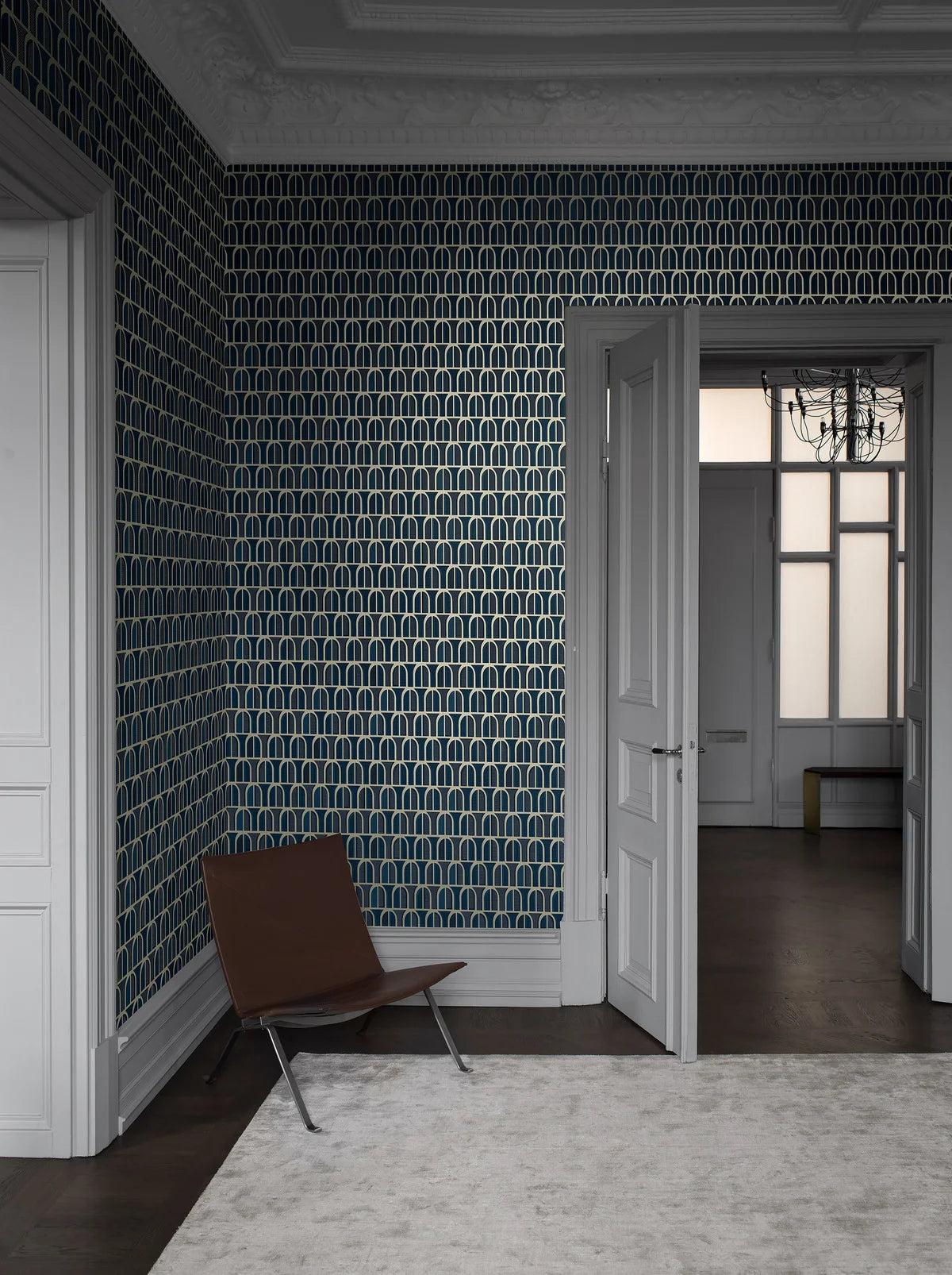 Non-woven paper wallpaper with geometric pattern VENICE dark blue