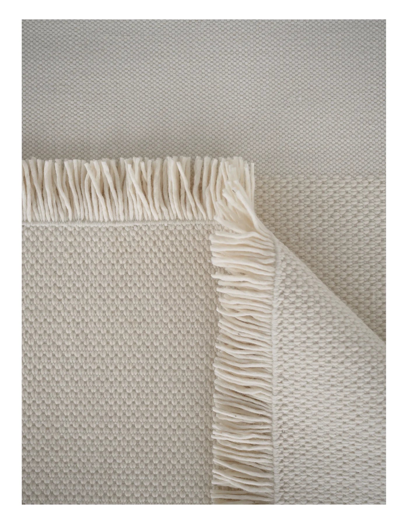 SILENT PATH Rug Broken White