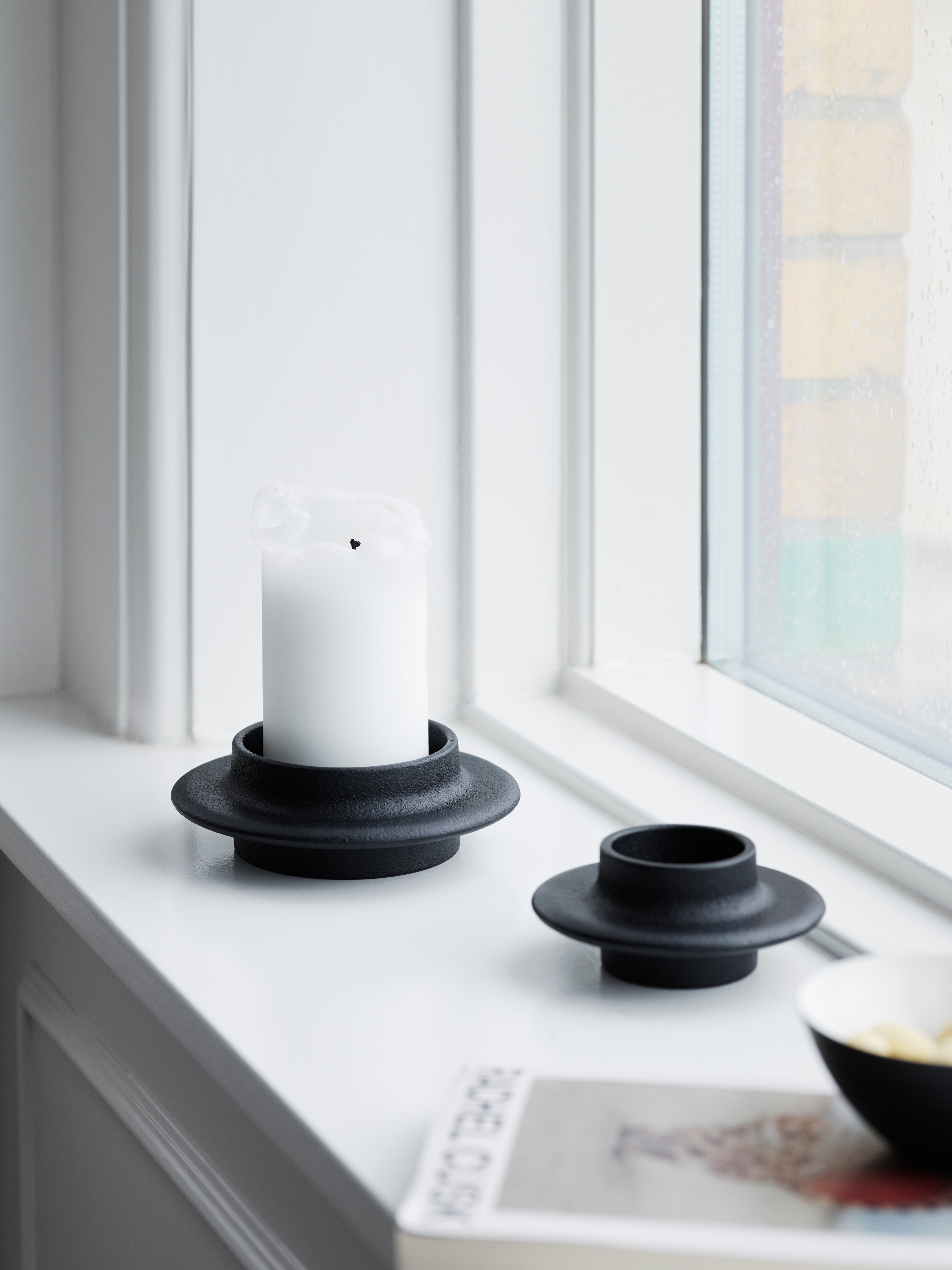 Kerzenhalter HEIMA BLOCK CANDLE schwarzes Gusseisen