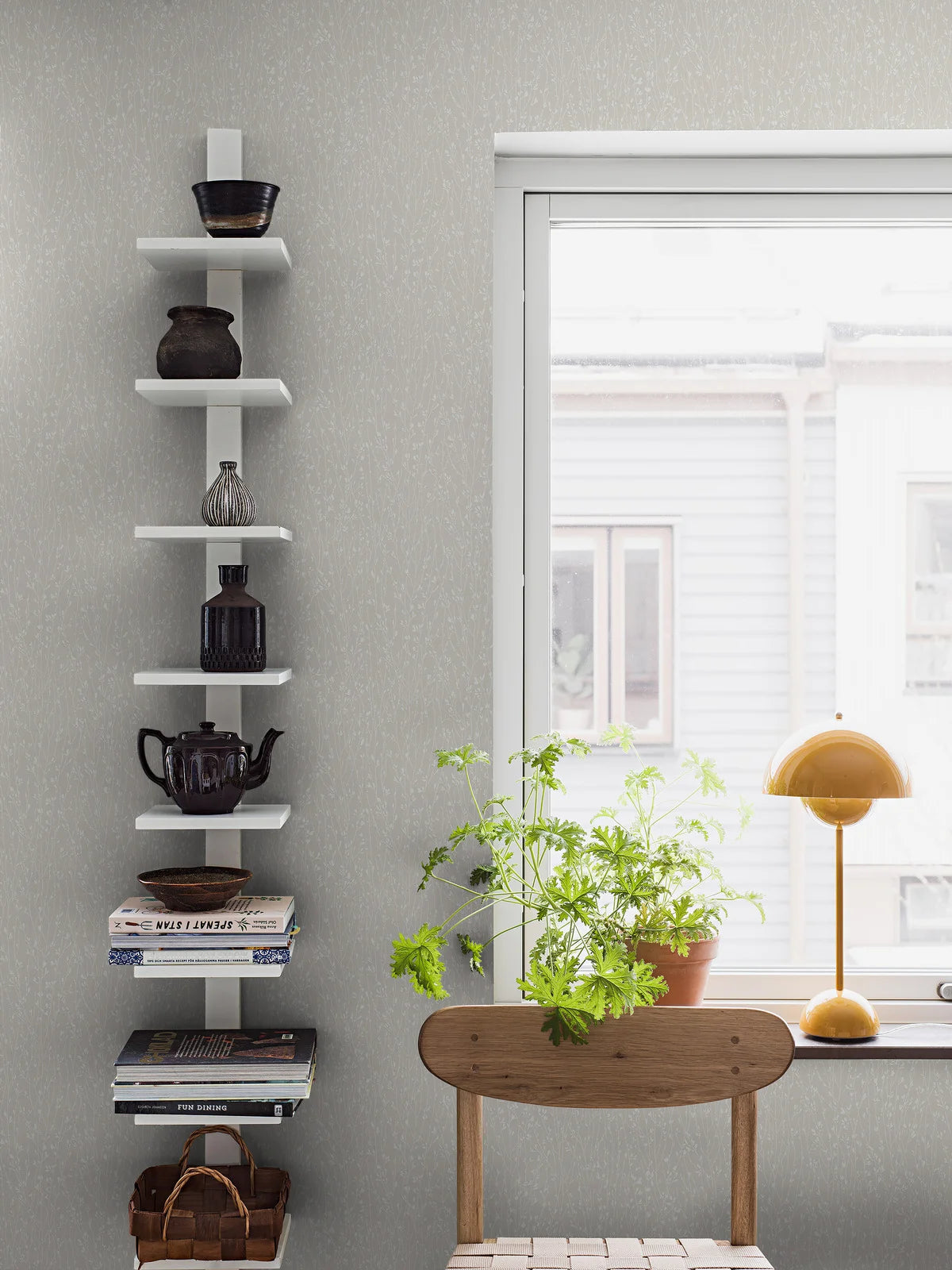 Non-woven paper wallpaper with a plant pattern ELIAS gray