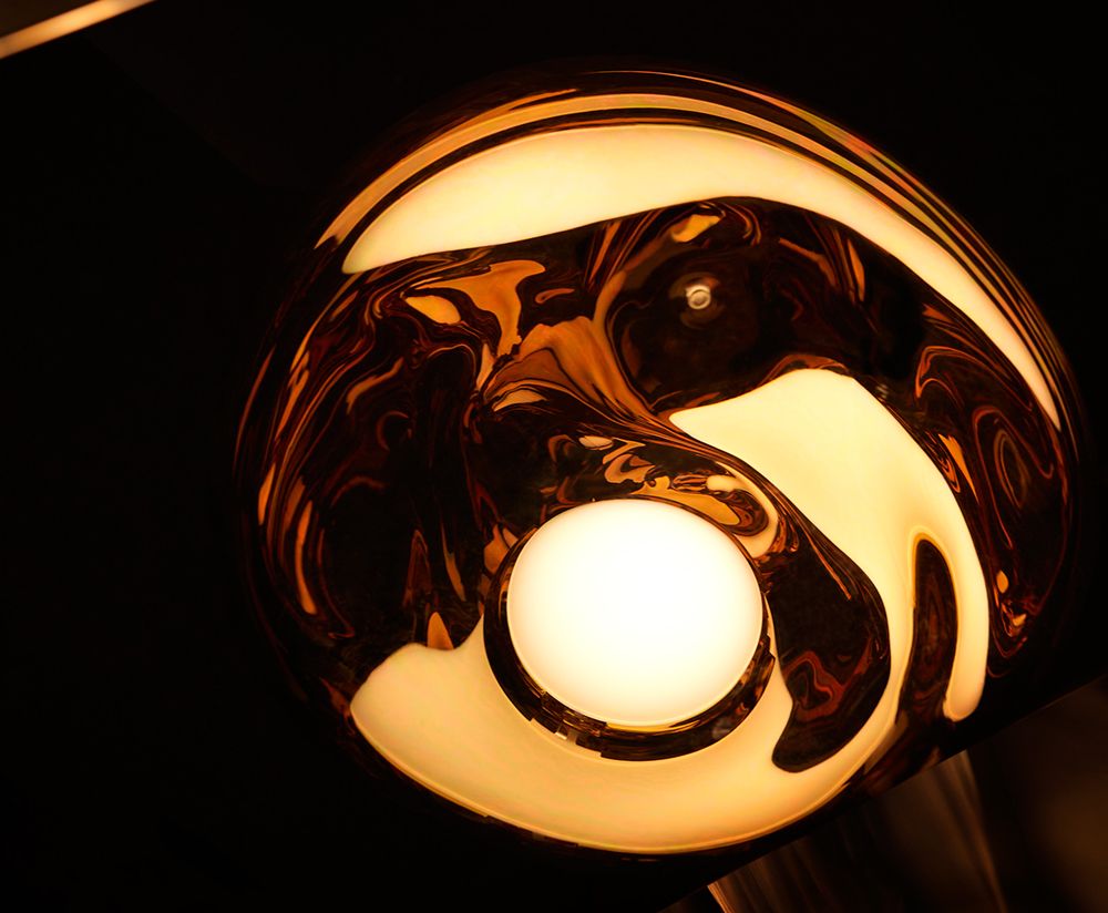 Melt Copper wall lamp