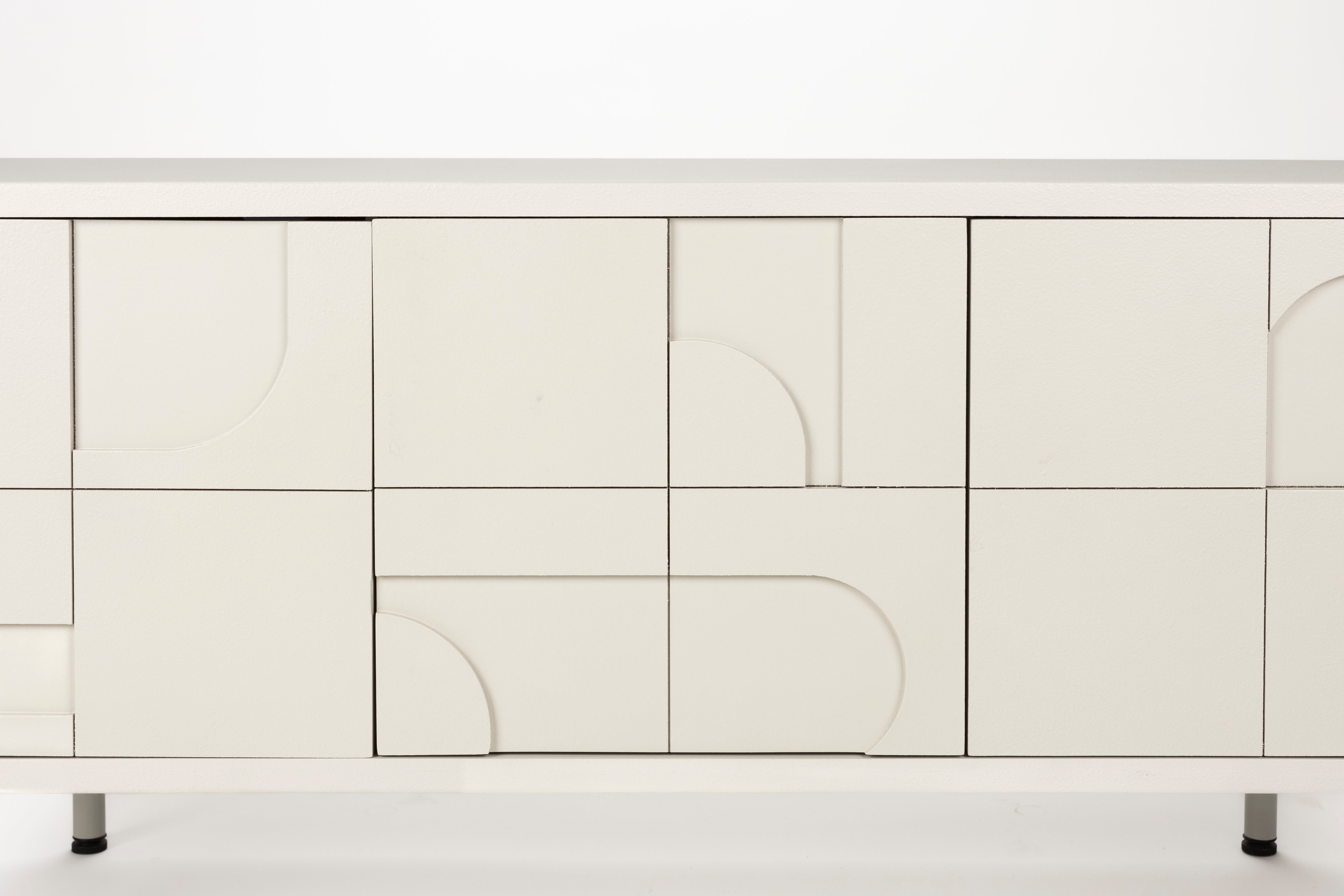 FUNK Cream Chest of Drawers