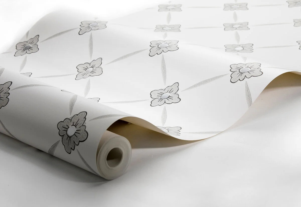 Vlies-Tapete mit pflanzlichem Muster LINNÉ warmweiß mit grau-beigen Akzenten