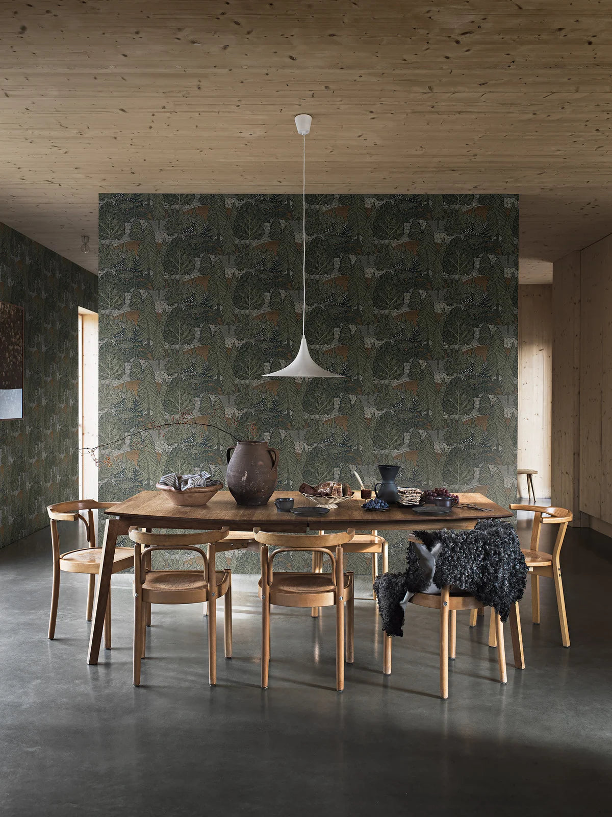 Northern Forest Green and Brown Botanical Tree Wallpaper