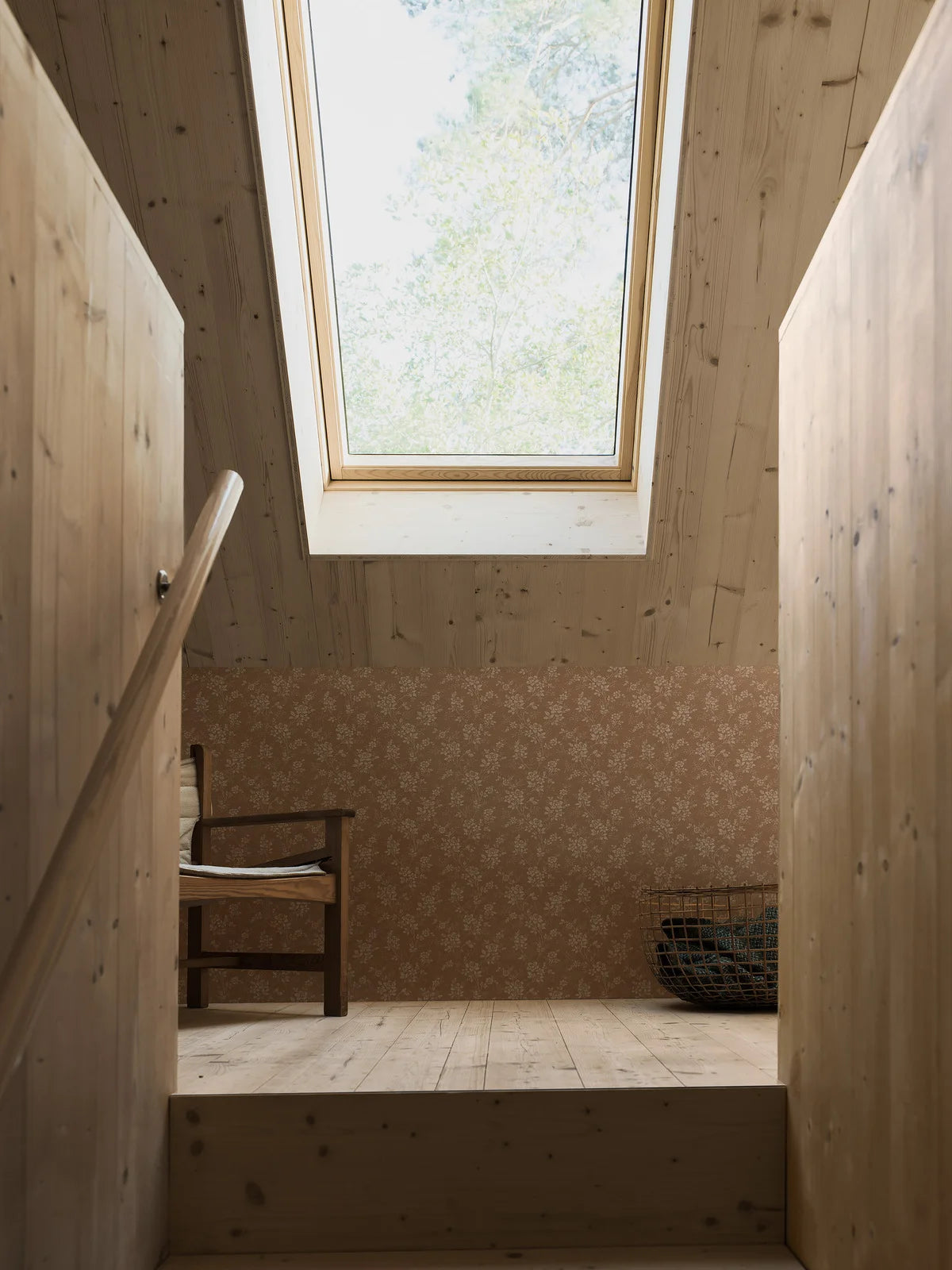 Brown HIP ROSE floral pattern wallpaper with beige