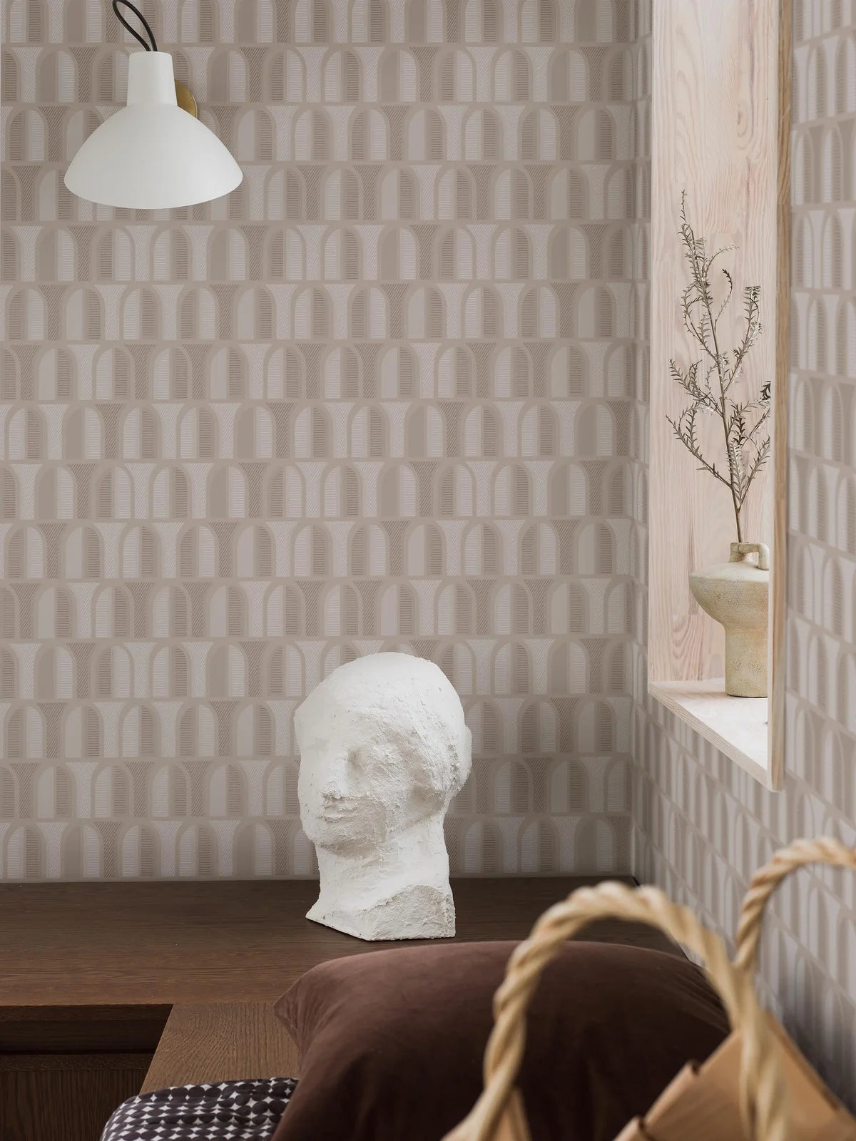 Non-woven paper wallpaper with geometric pattern VENICE beige