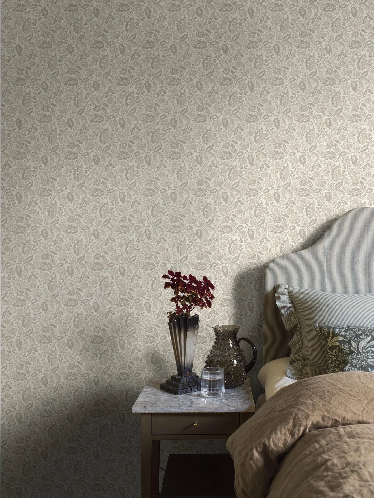 ELISE Beige Floral Pattern Wallpaper