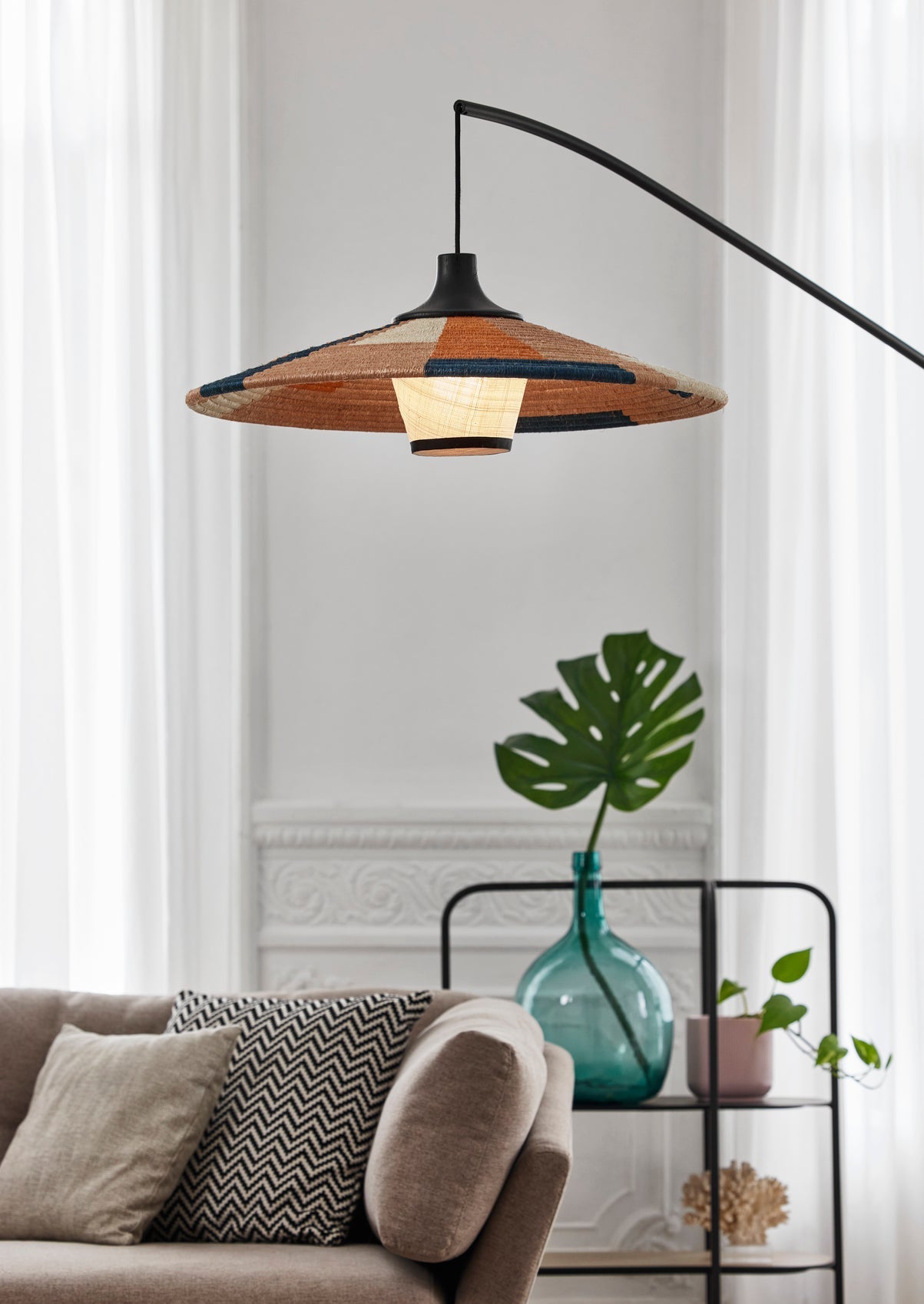 PARROT floor lamp with arm sand