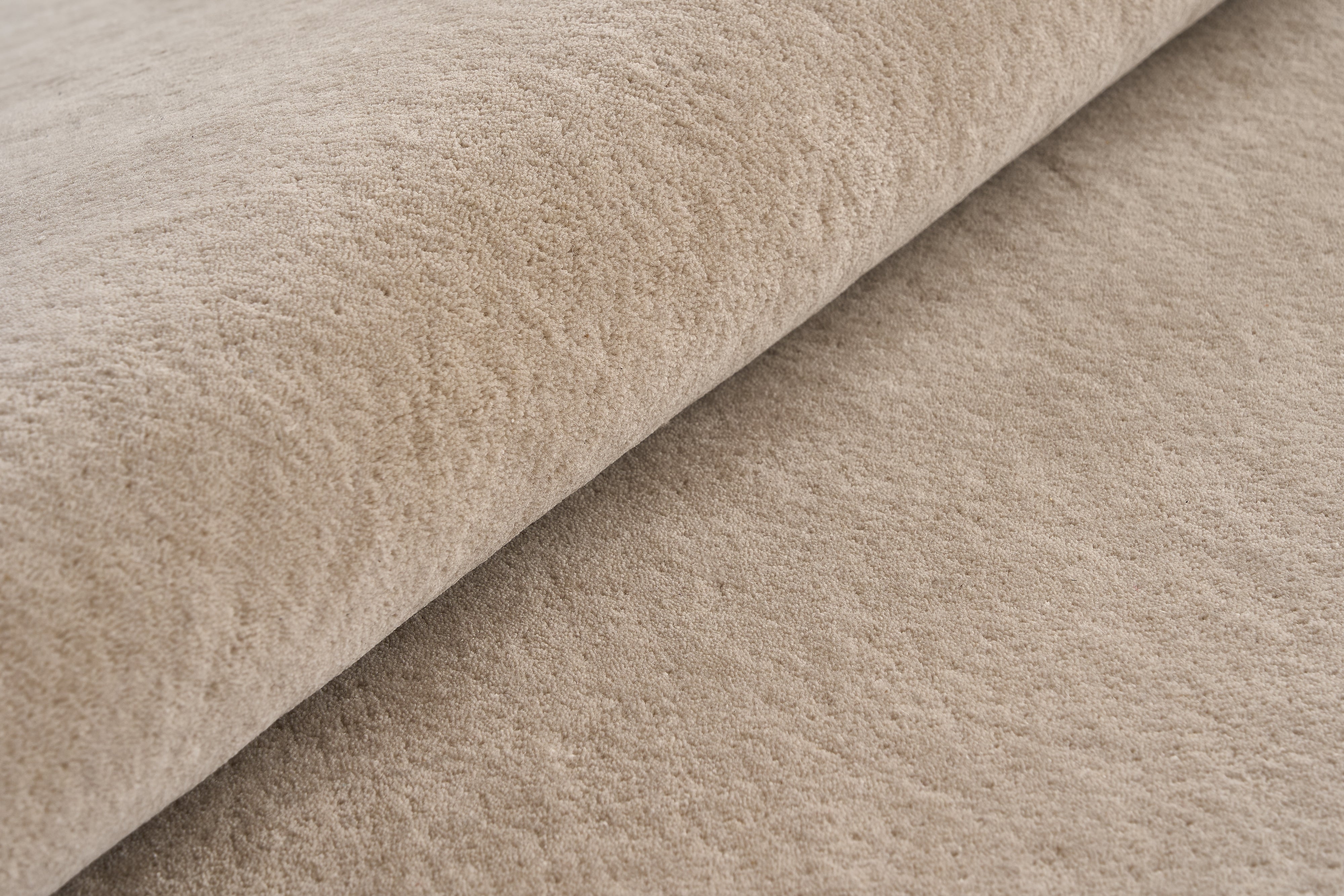 LAILA Beige Carpet with Black