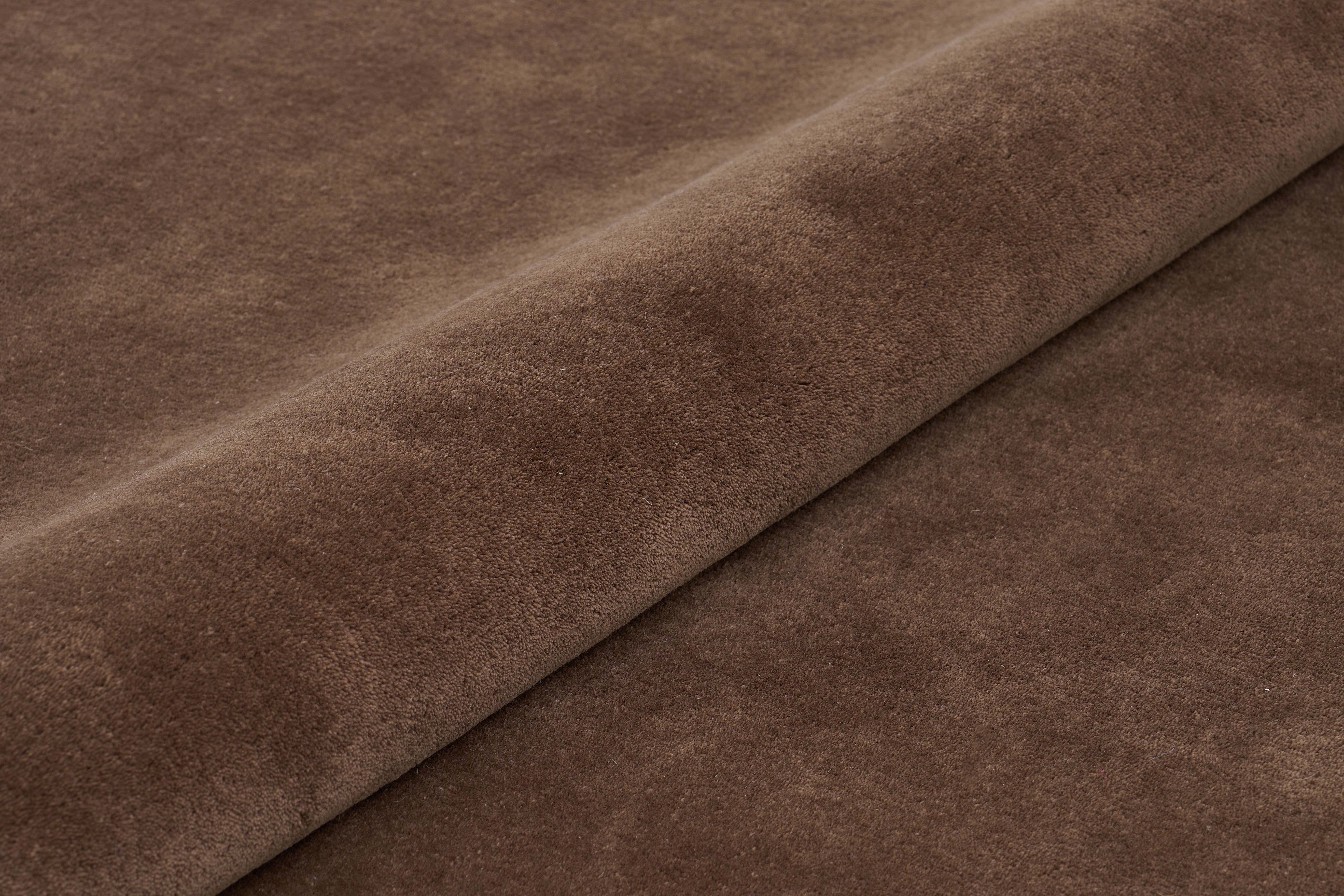 LINEA brown rug with black lines