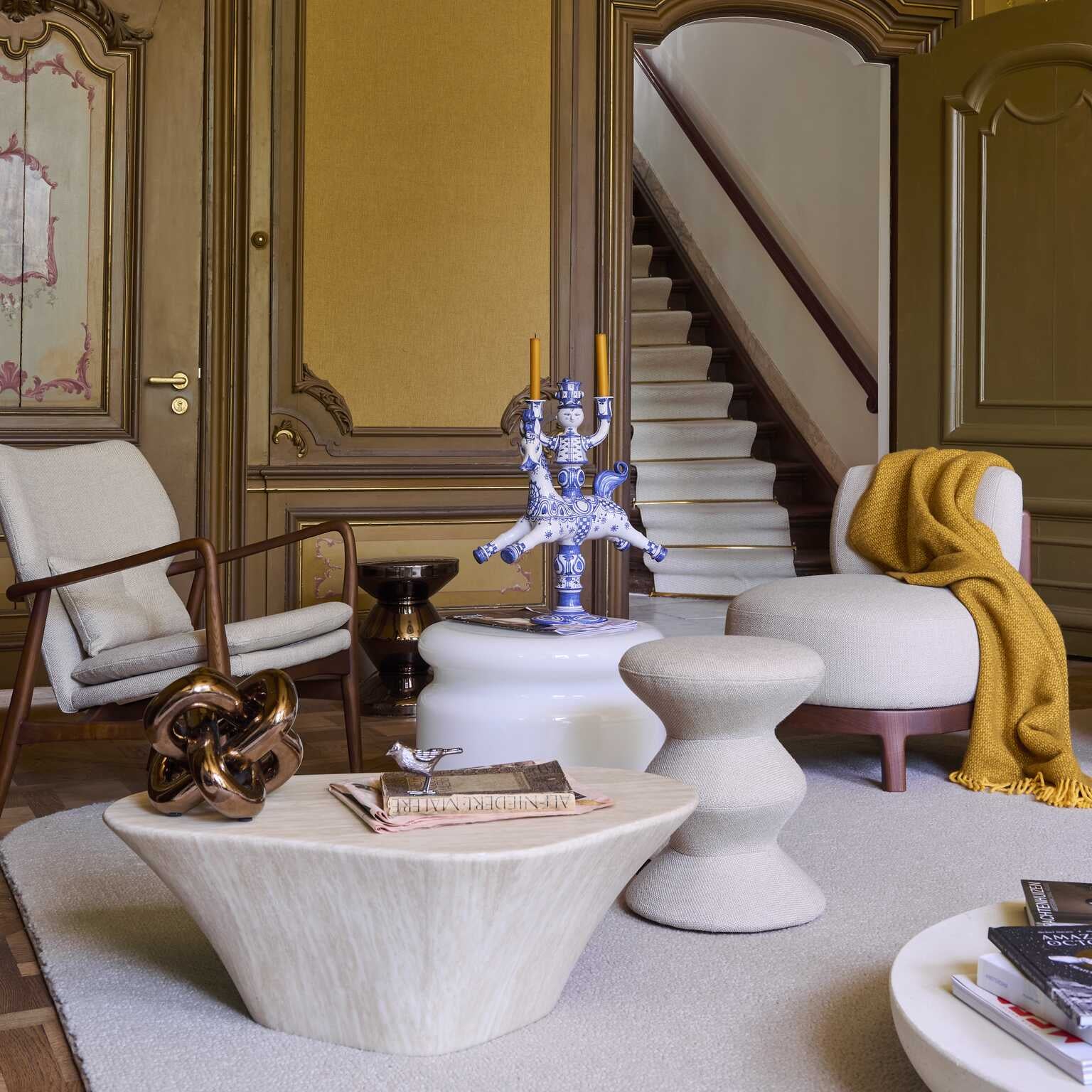 Dekorative Figur MOVING CHAIN kupferfarben