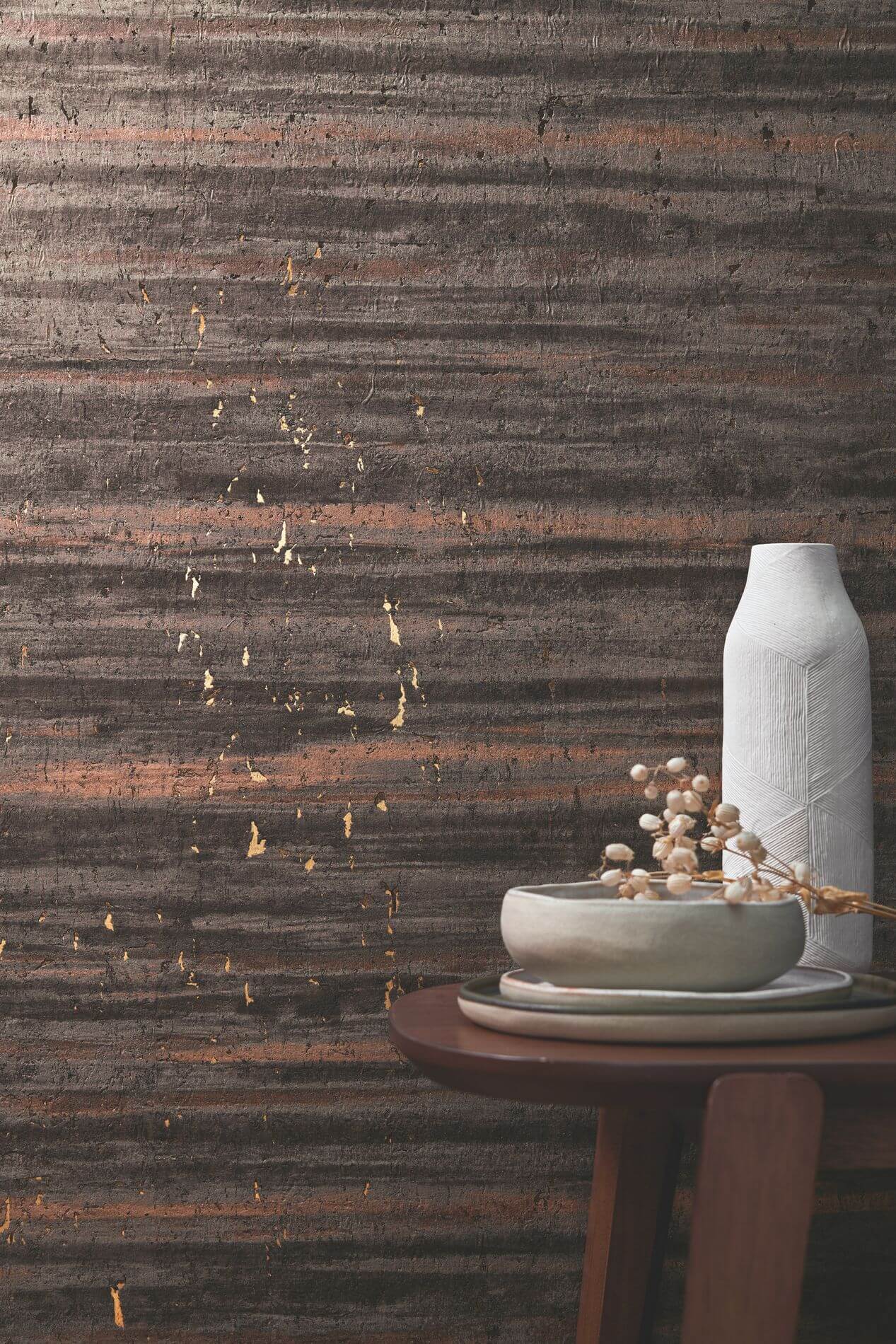 Natural cork structural wallpaper with metallic finish LIEGE - COPPER AND GOLD dark brown with gold