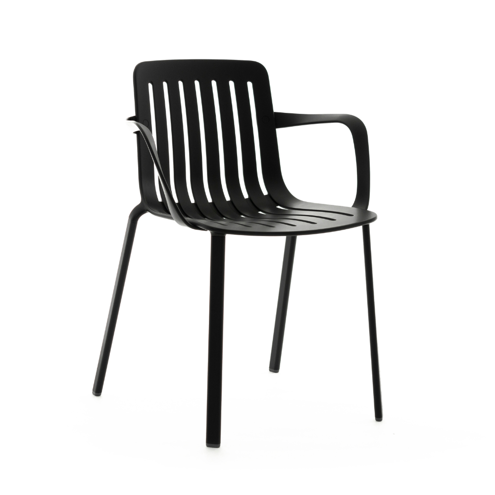External chair with Plato black armrests