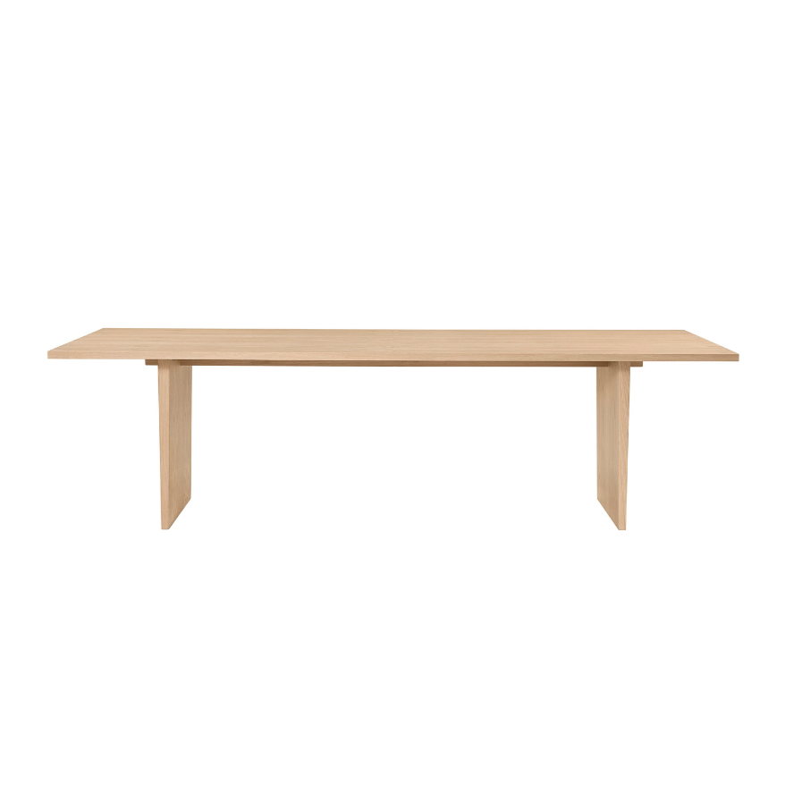 PRIVATE oak veneer table