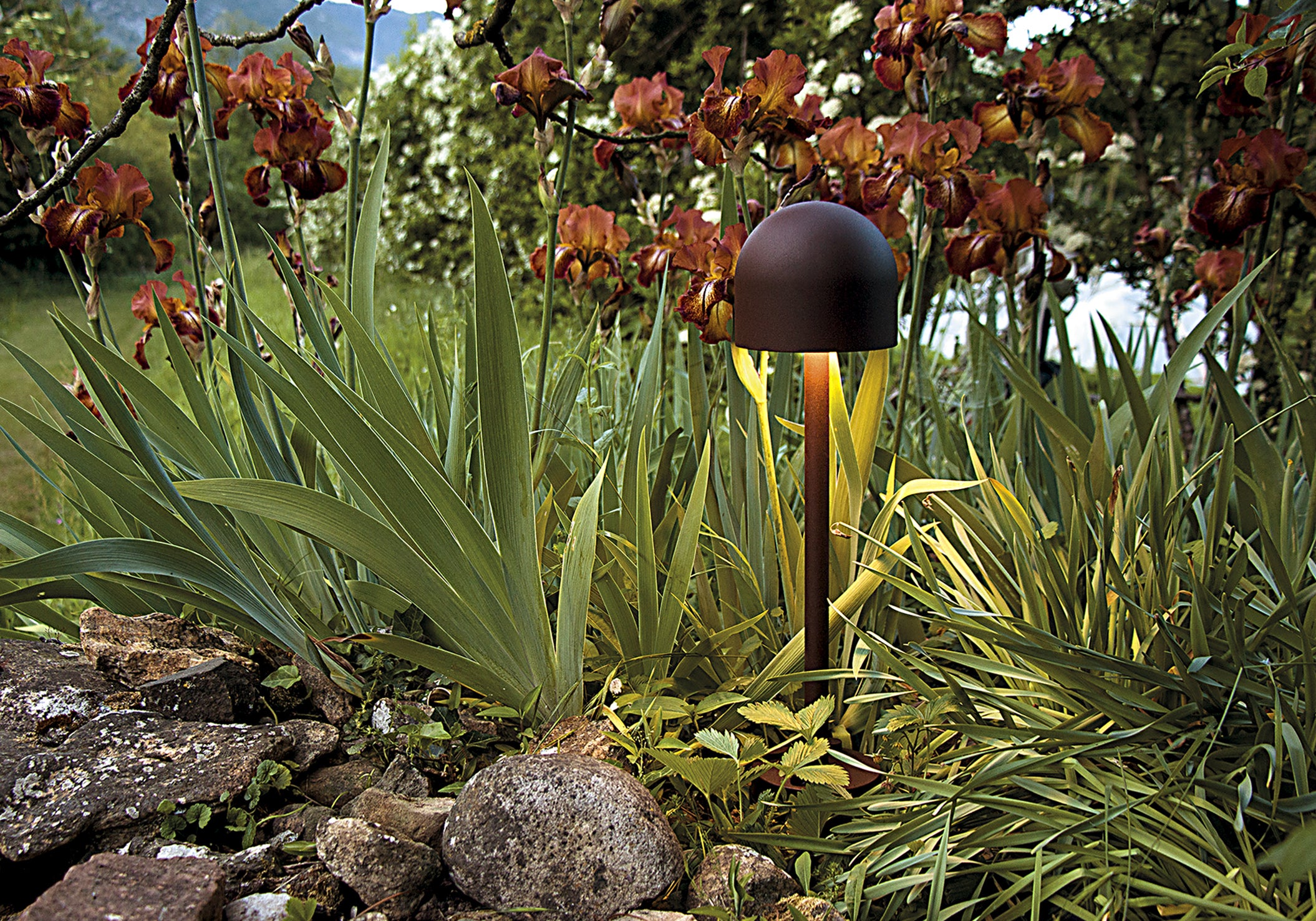 Outdoor floor lamp BOLETO brown