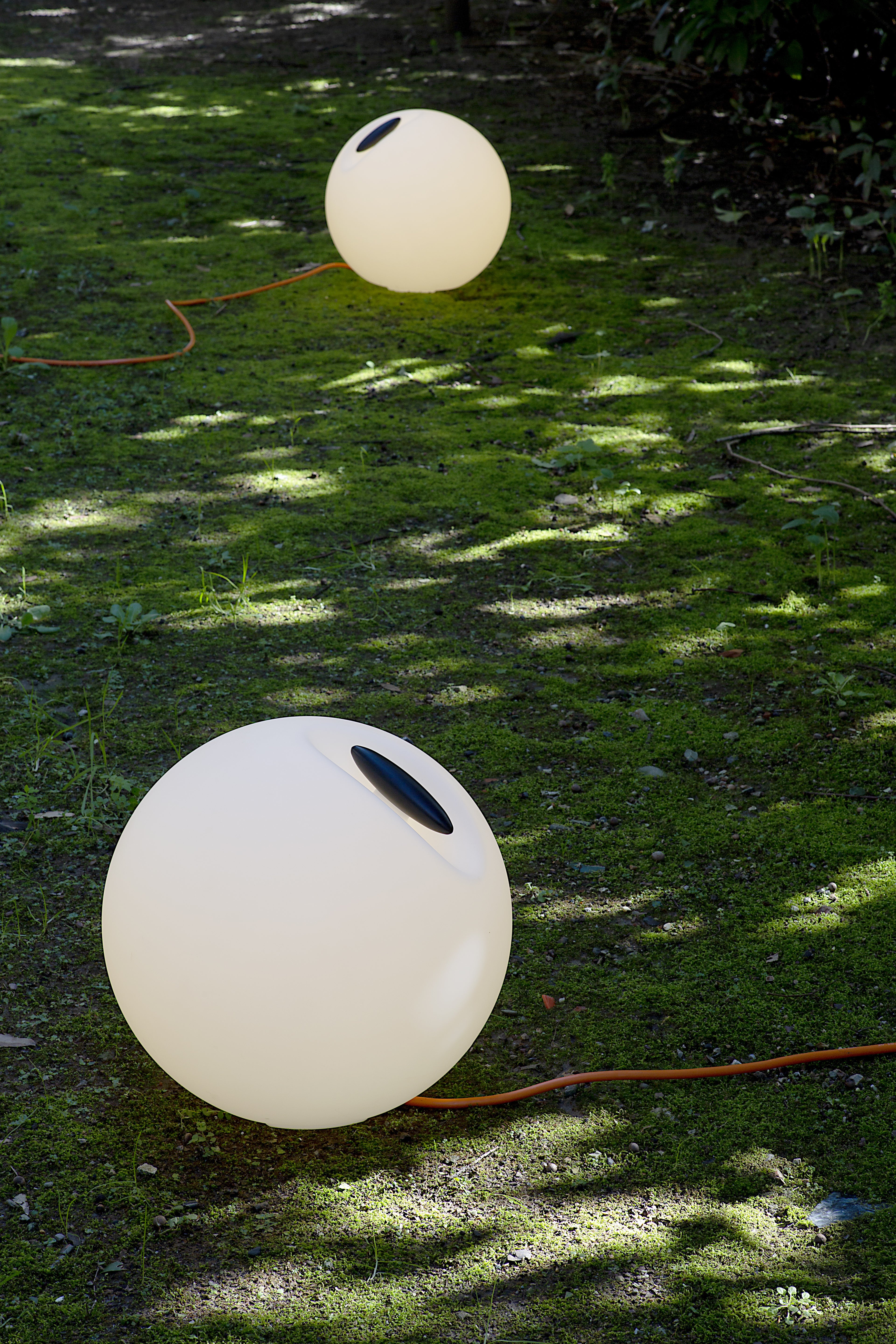 Outdoor floor lamp BOWL white
