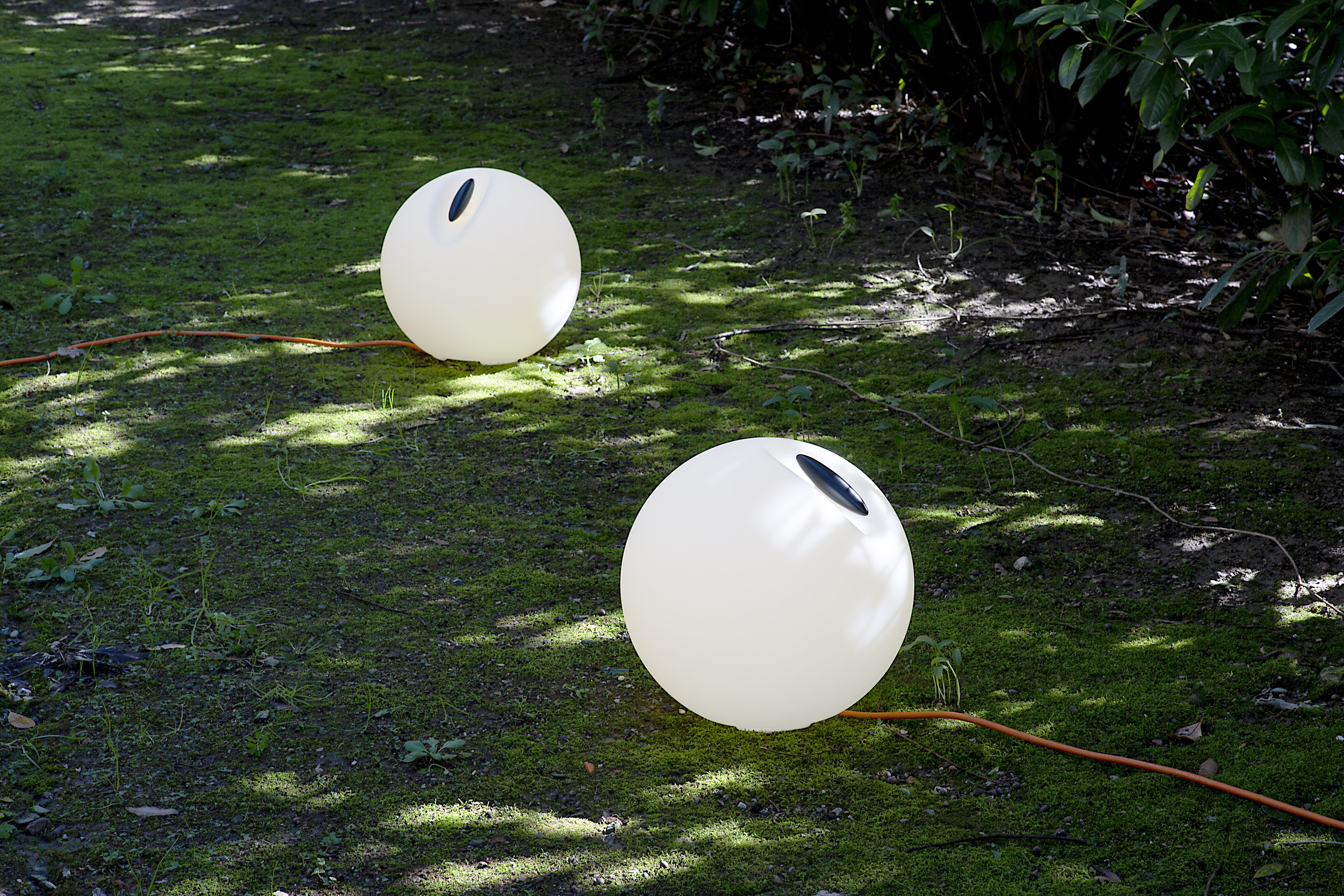 Outdoor floor lamp BOWL white
