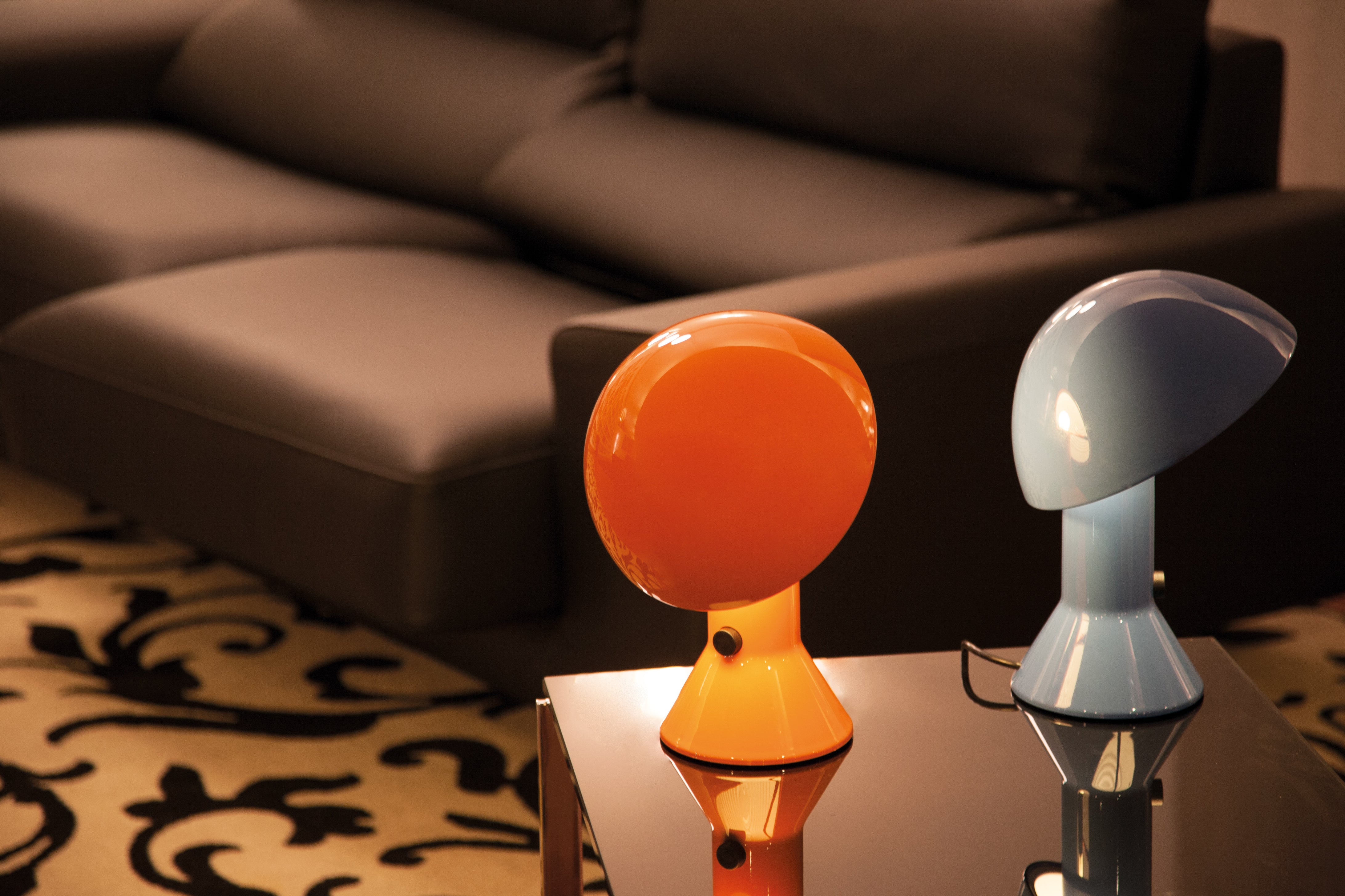 ELMETTO Table Lamp in Glossy White