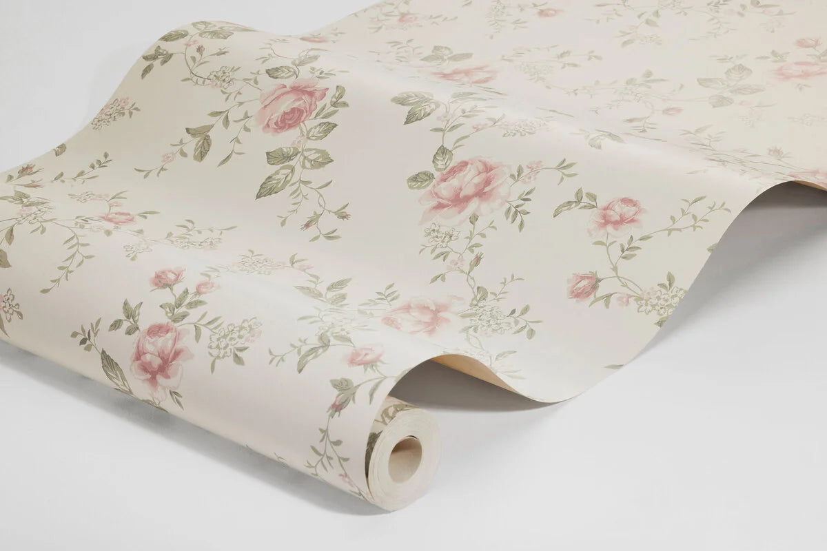 Rose Garden Floral Pattern Wallpaper White
