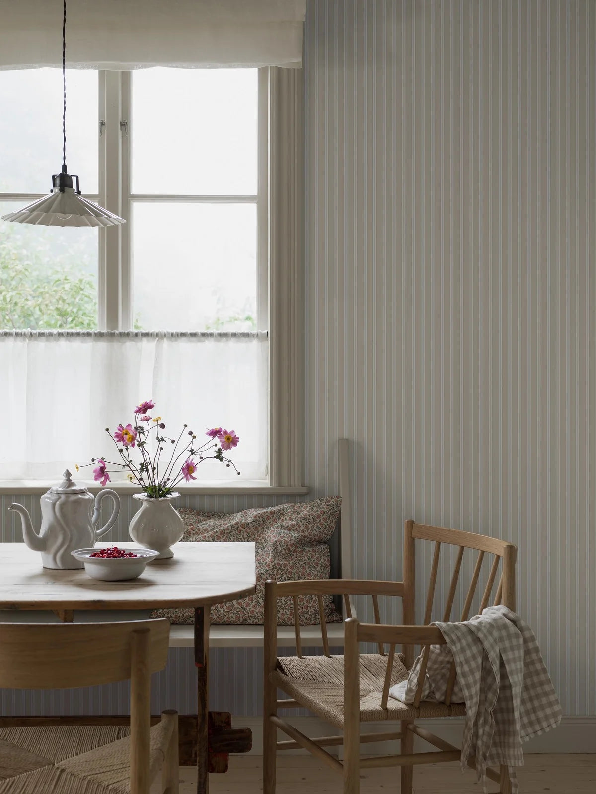Beige Striped Wallpaper PÄRLRAND with White