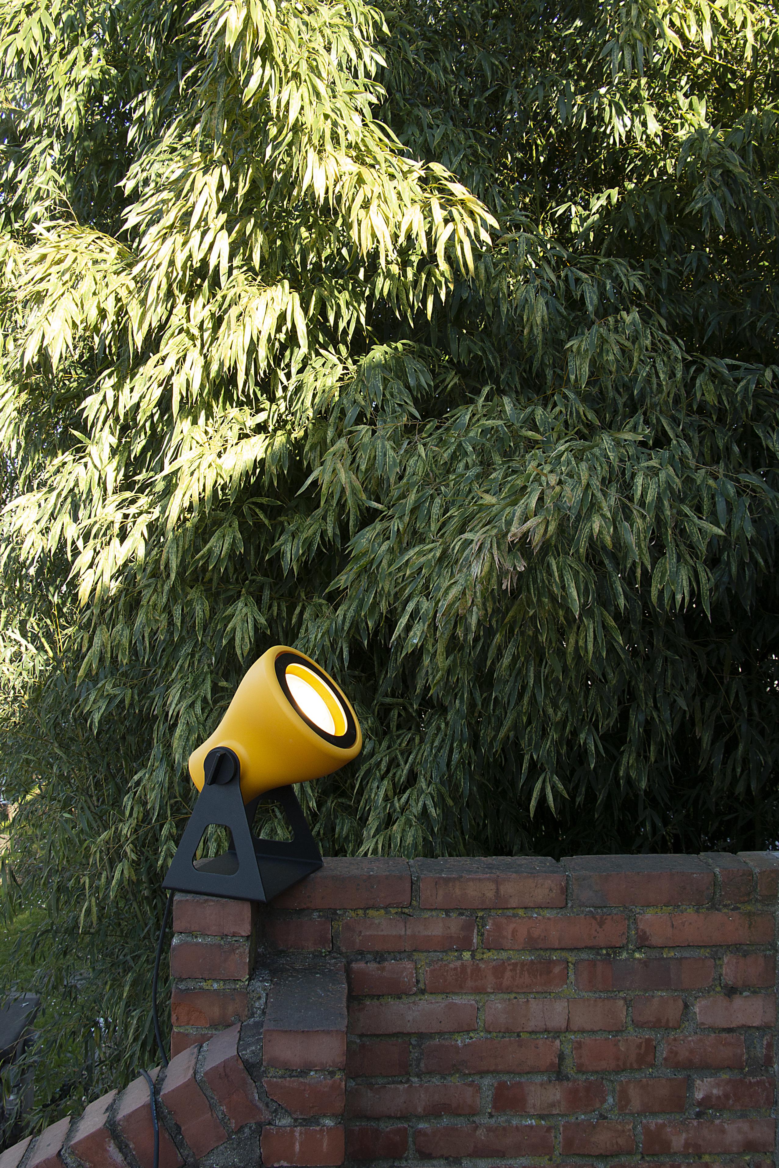 FROG Yellow Outdoor Floor Lamp