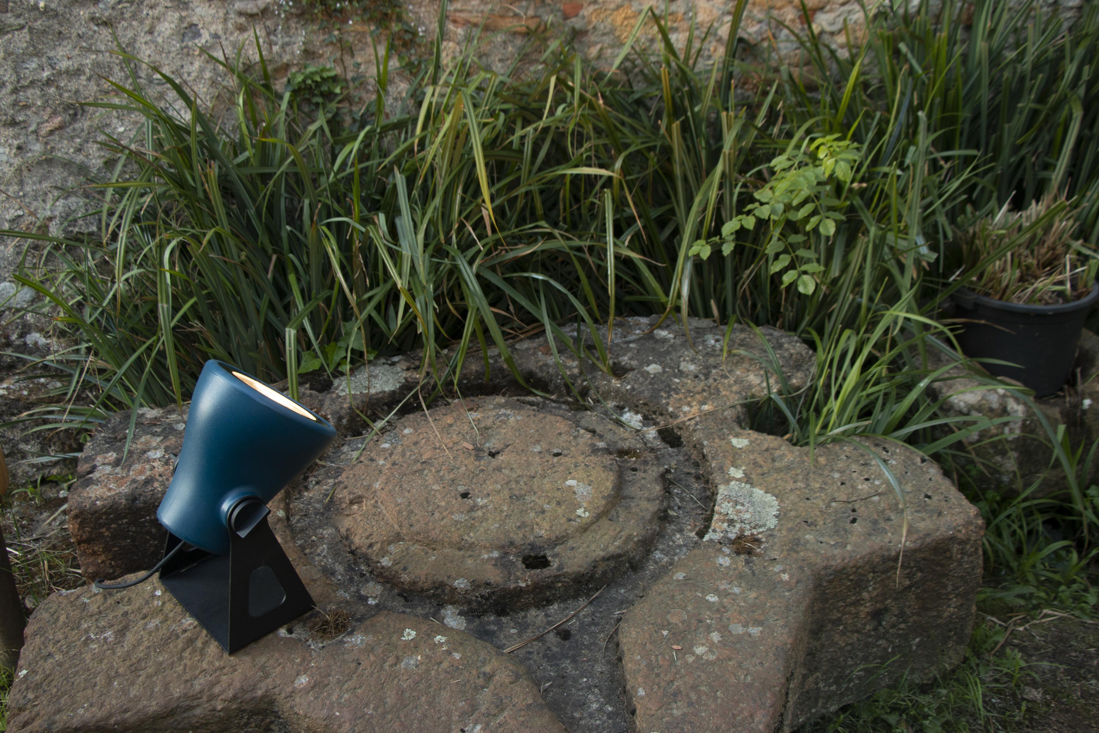 FROG Blue Outdoor Floor Lamp