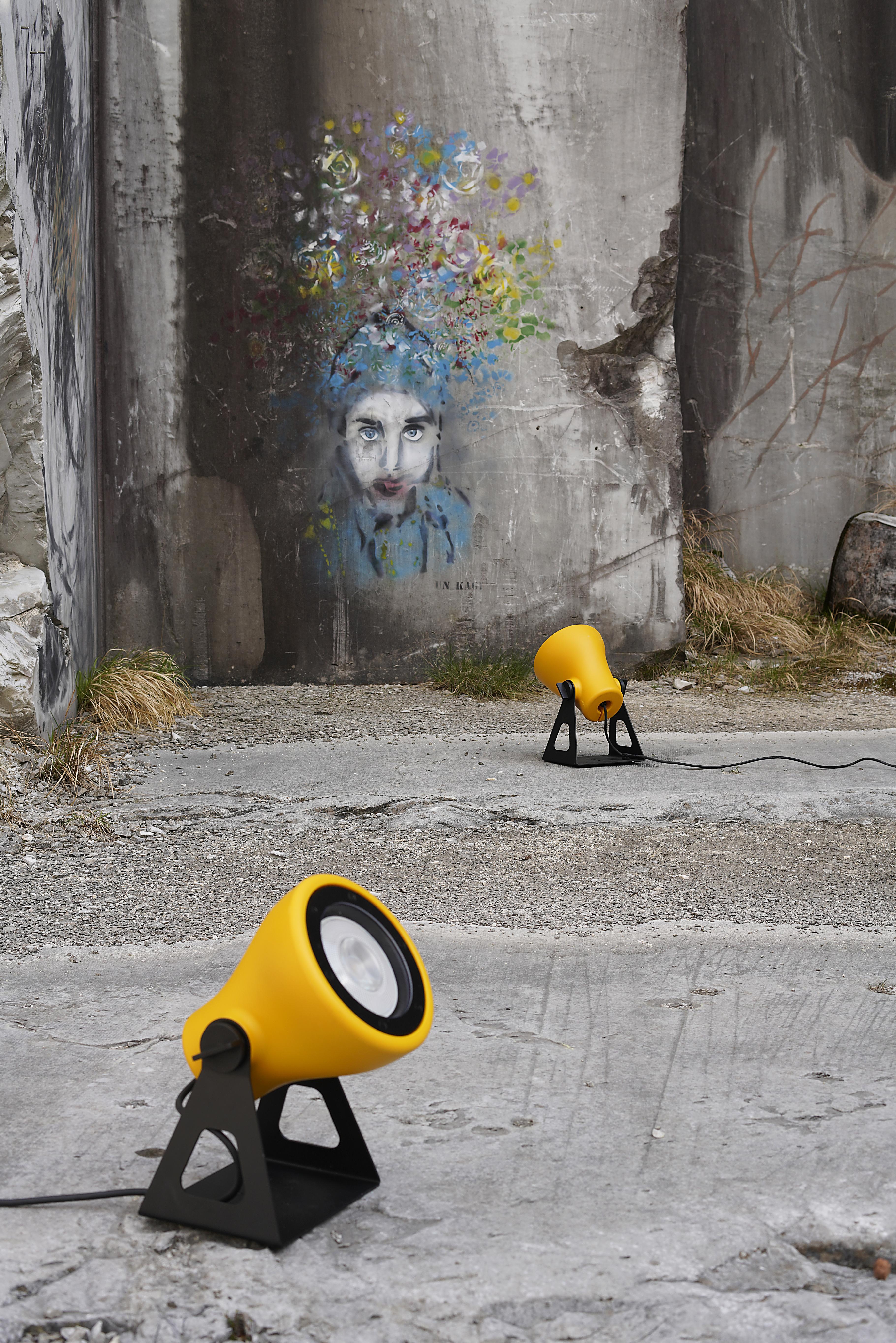 FROG Yellow Outdoor Floor Lamp