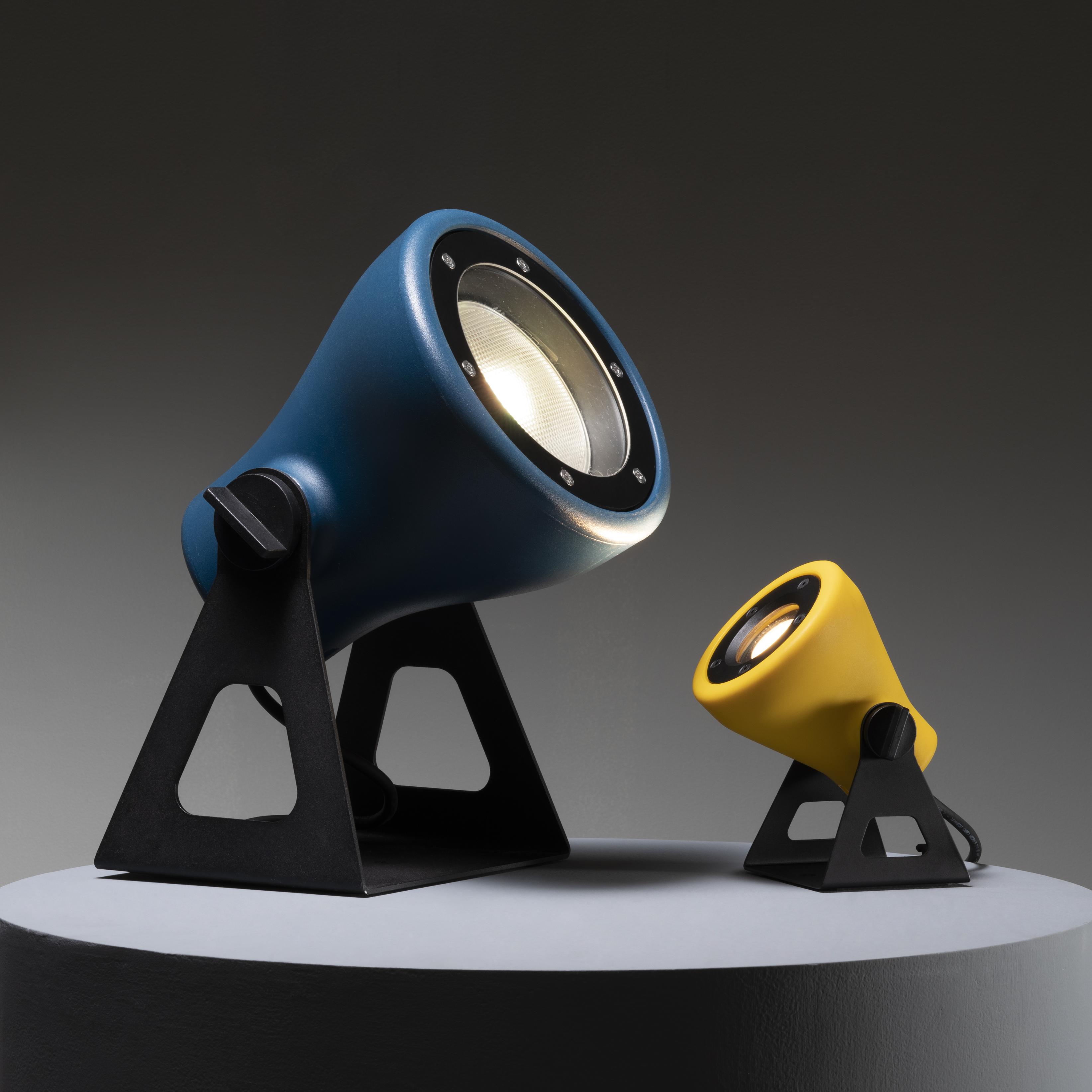 FROG Blue Outdoor Floor Lamp