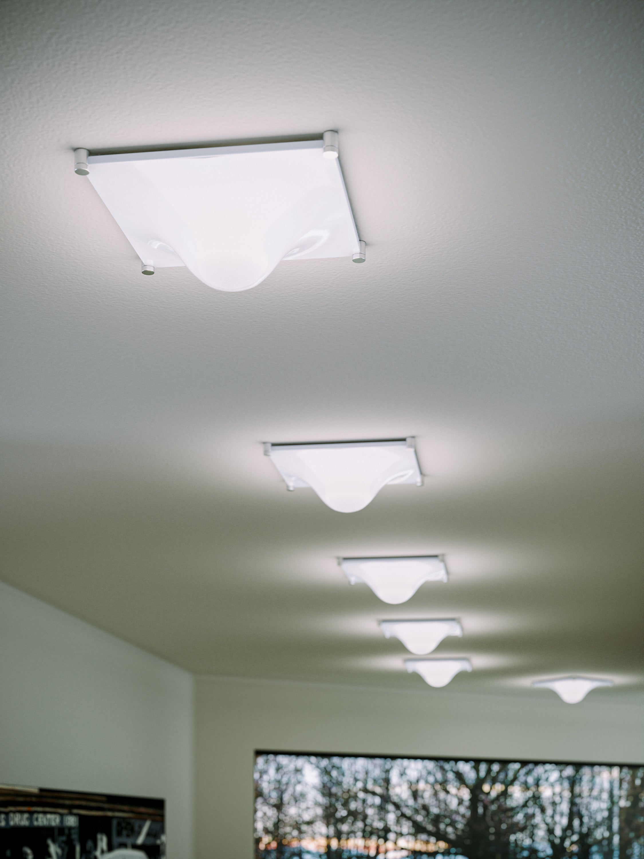 BOLLA White Wall Lamp