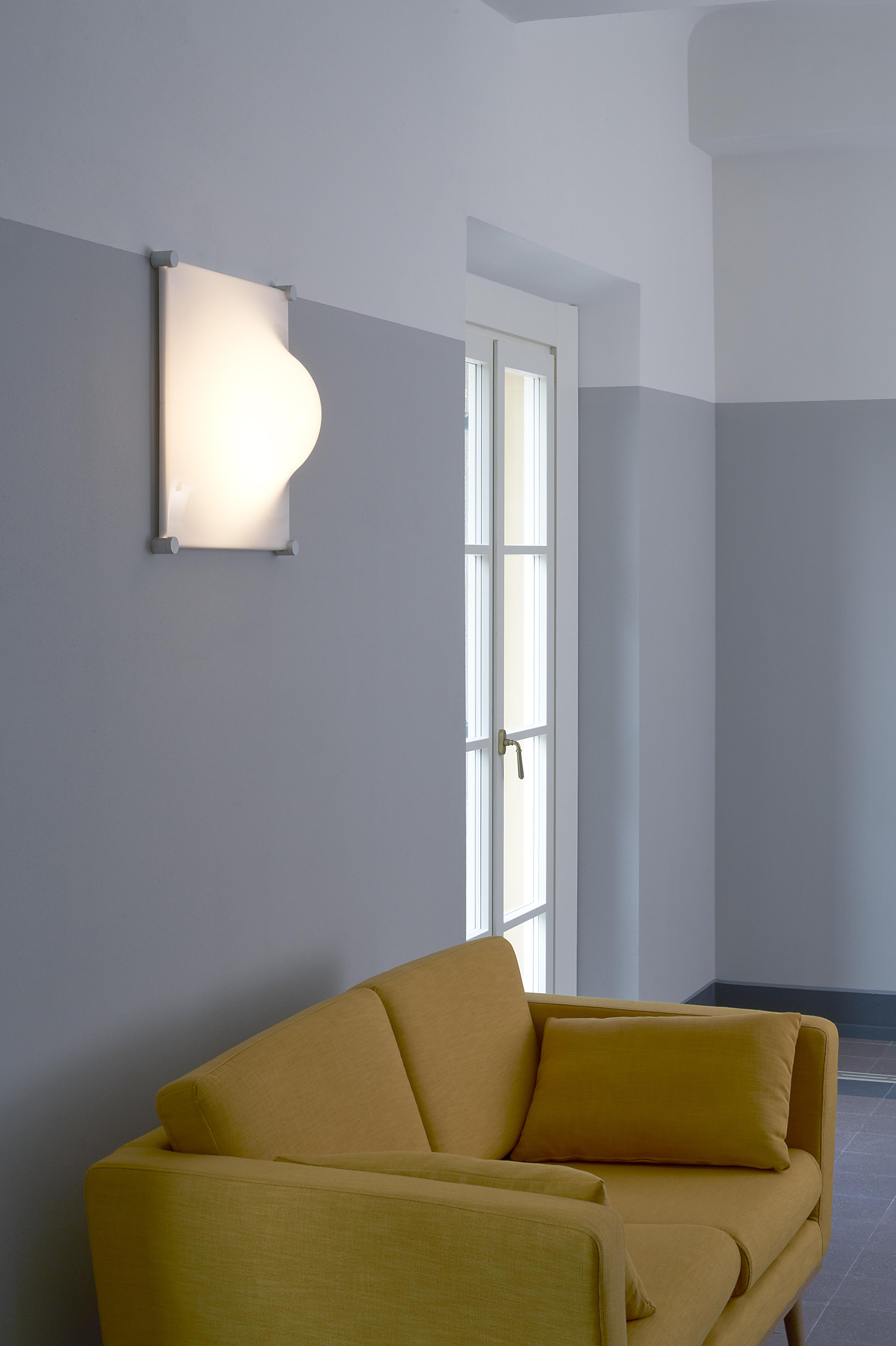 BOLLA White Wall Lamp