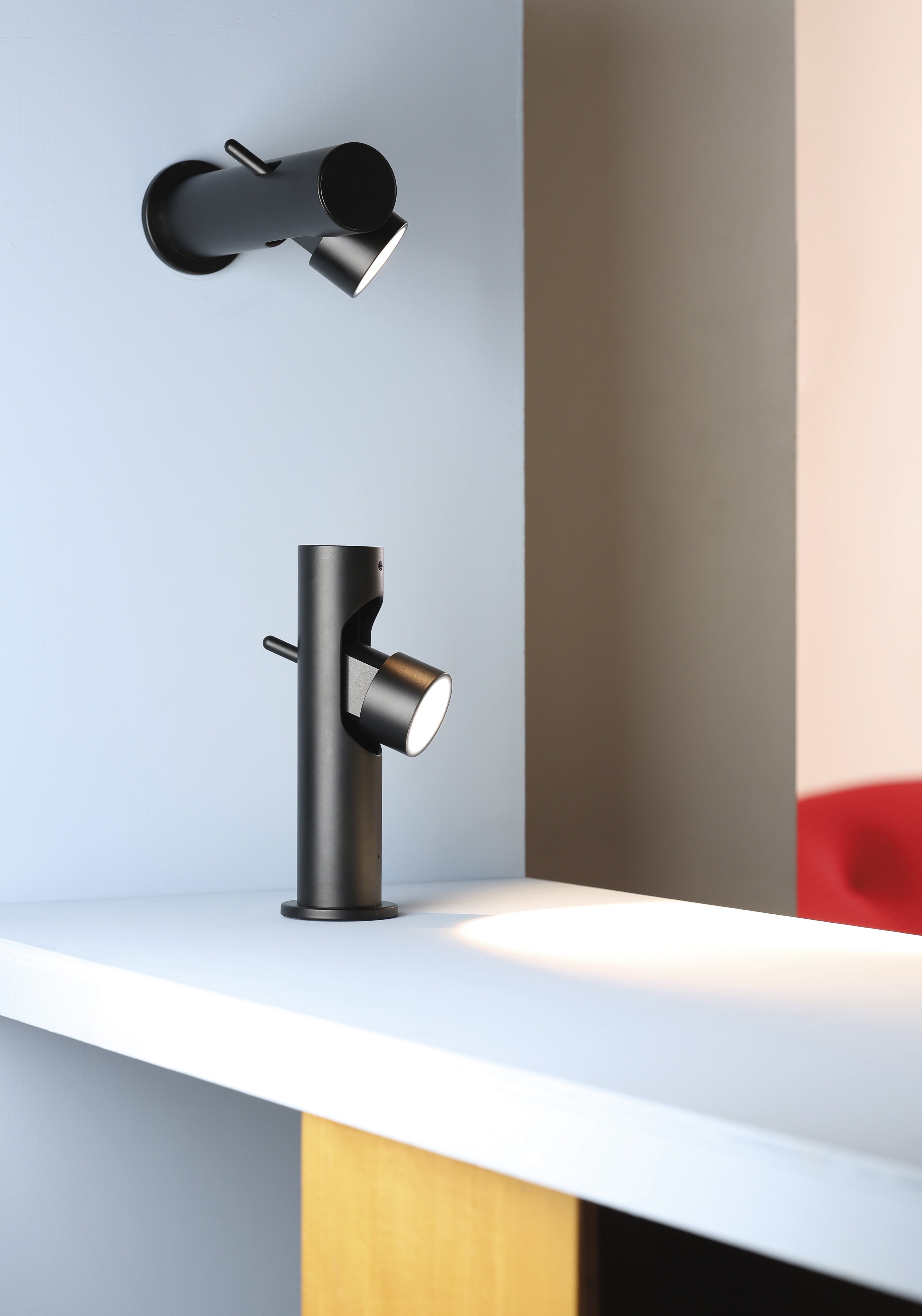 Lampa ścienna CALABRONE czarny