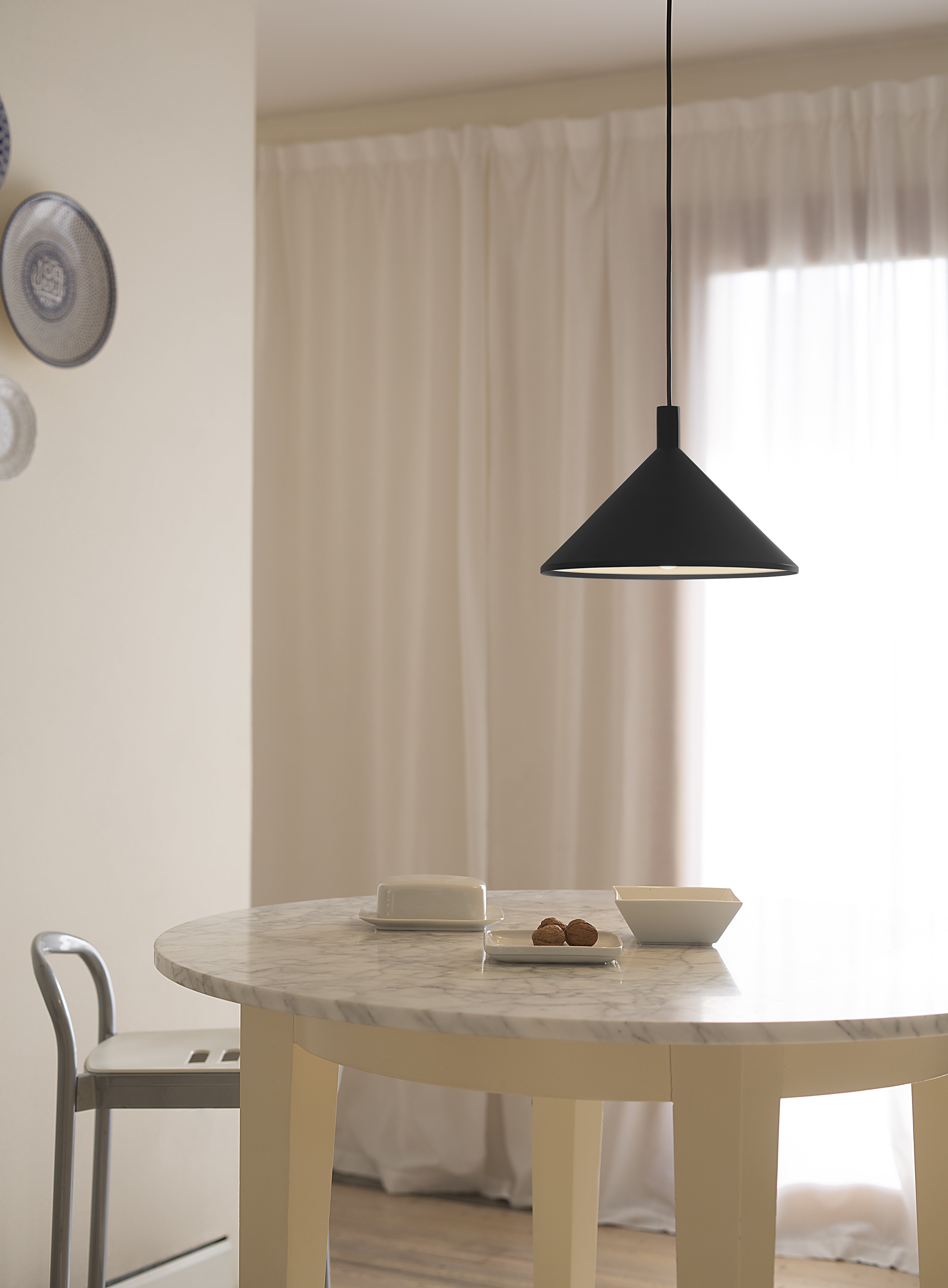 CONO pendant lamp in glossy red