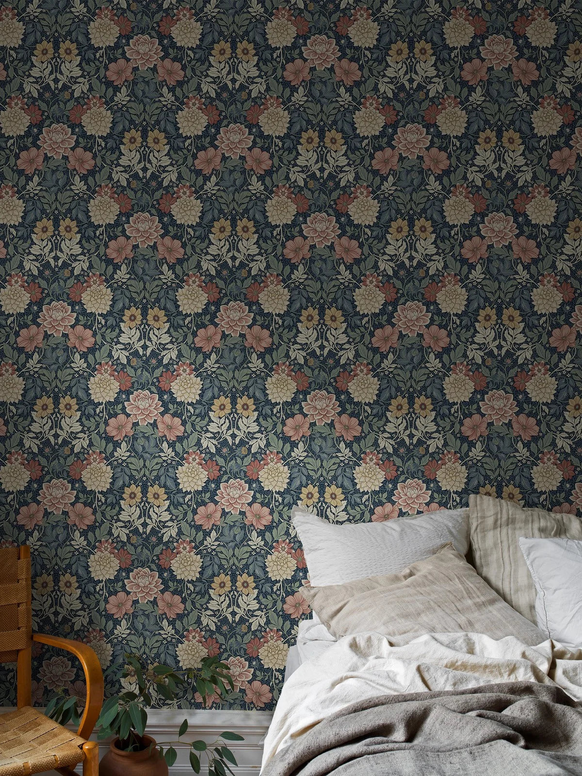 Non-woven paper wallpaper with a floral pattern DAHLIA GARDEN dark blue with beige and pink