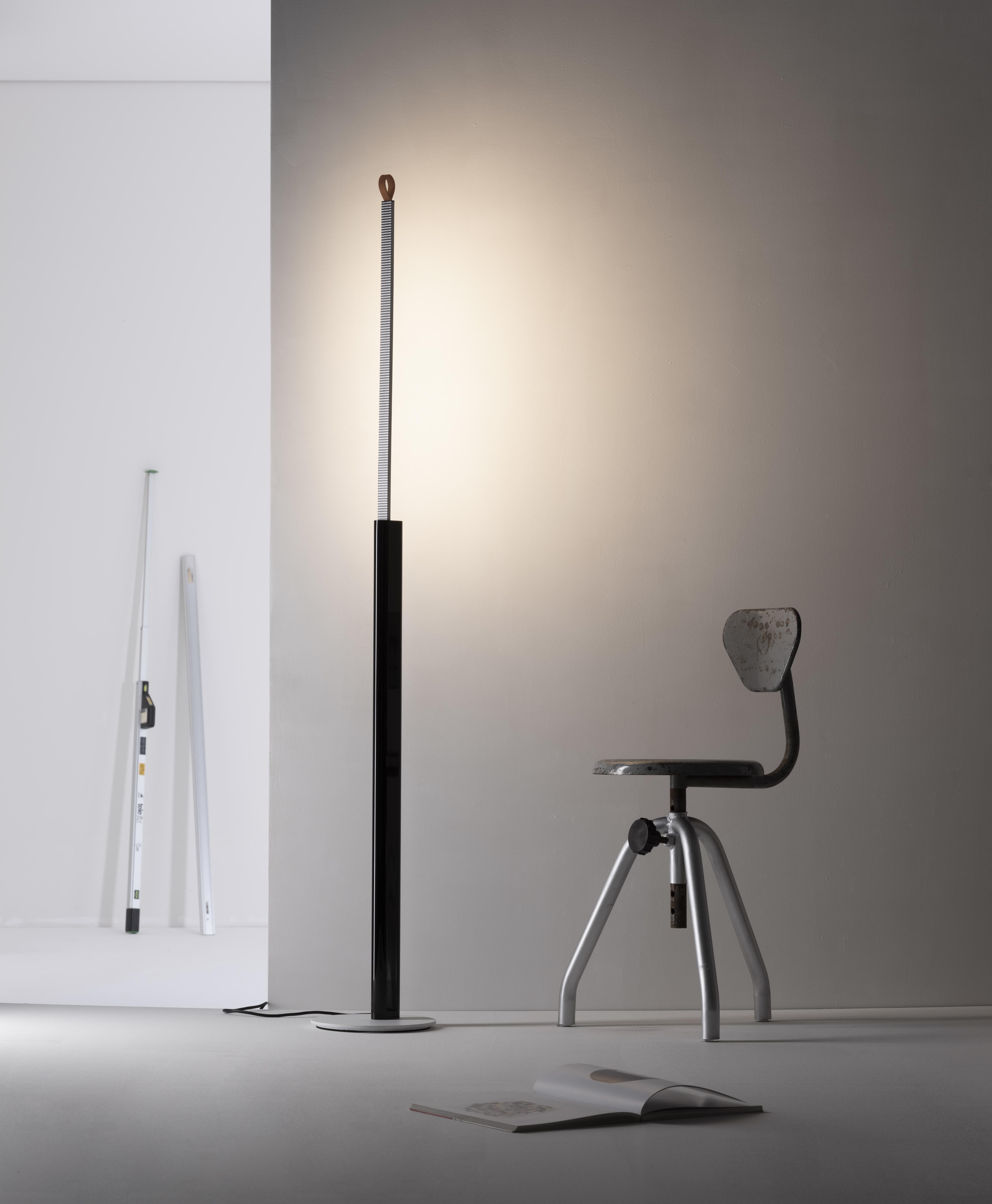 Metrica Floor Lamp in Glossy White