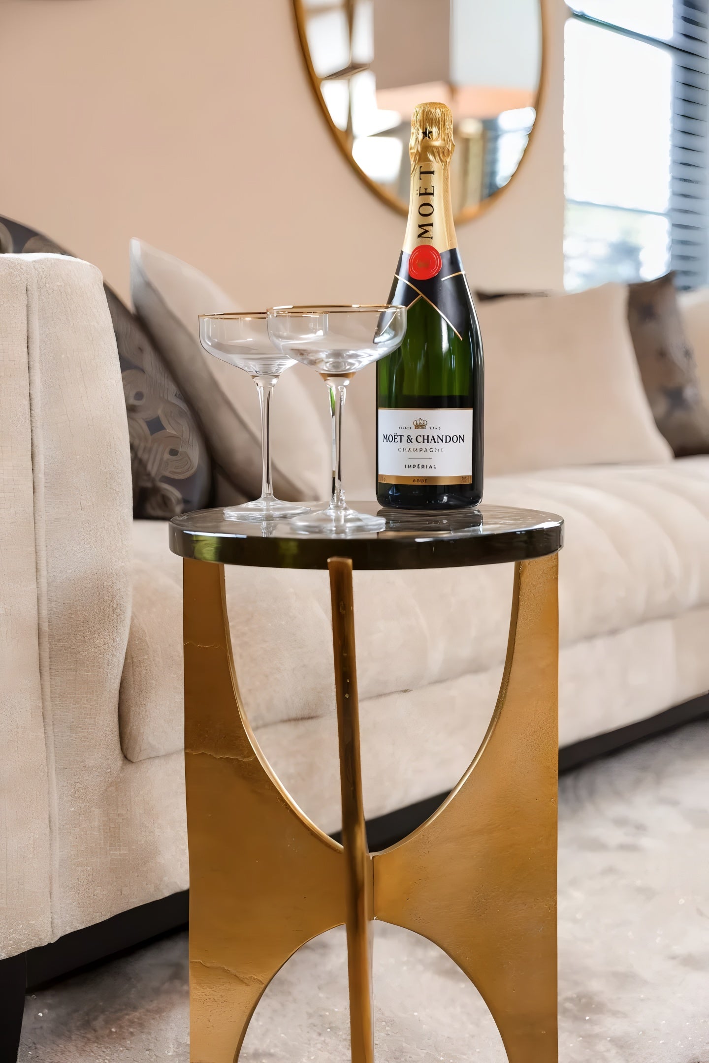 Beistelltisch AVERY gold