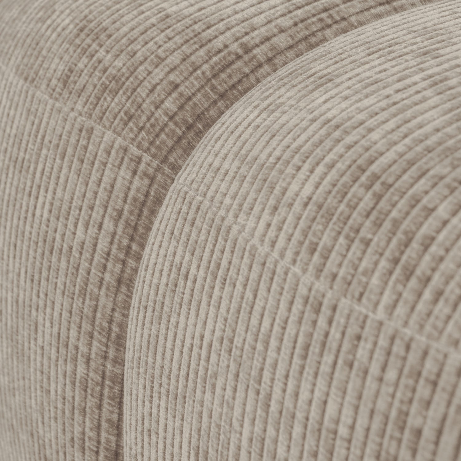 MOJO pouf in dark sandy corduroy