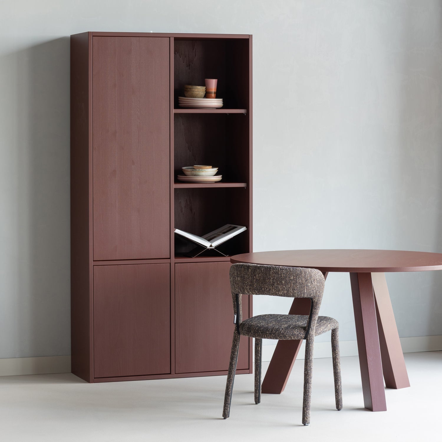 Round Table RHONDA TRIO Burgundy Oak Wood