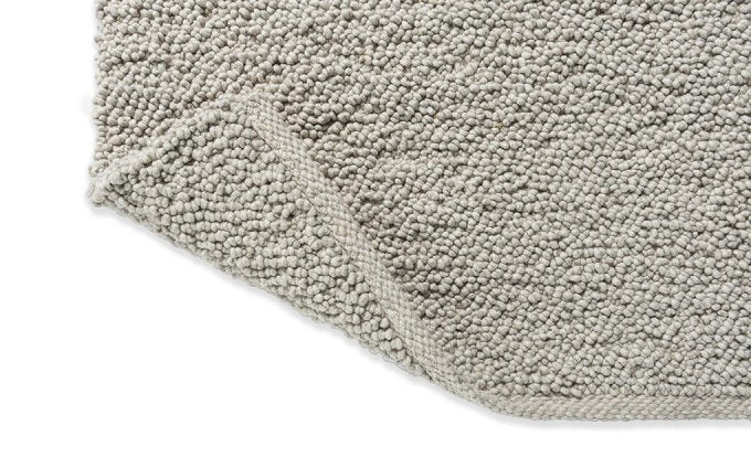 Grauer Bond Teppich