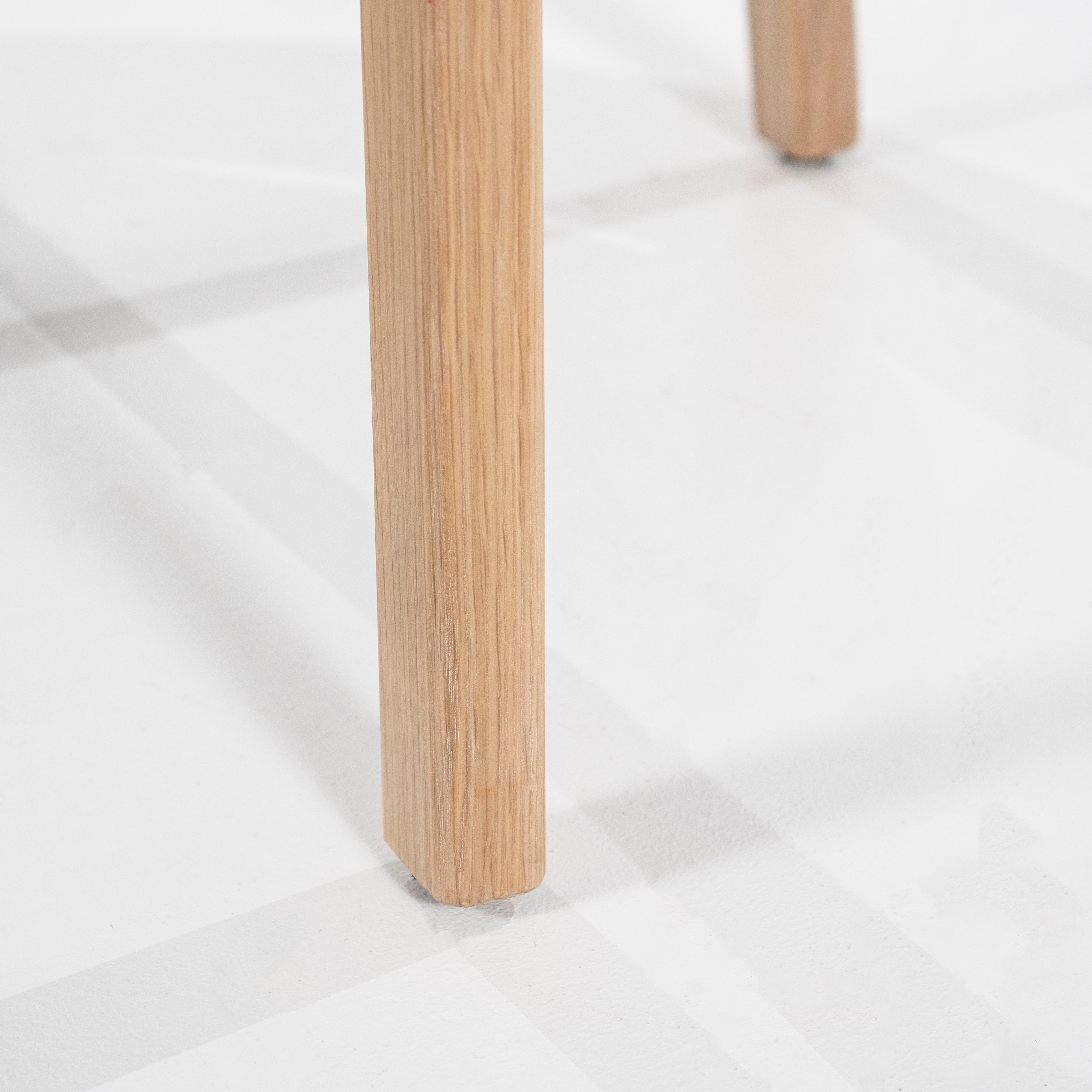 MIKKY taupe chair with oak base