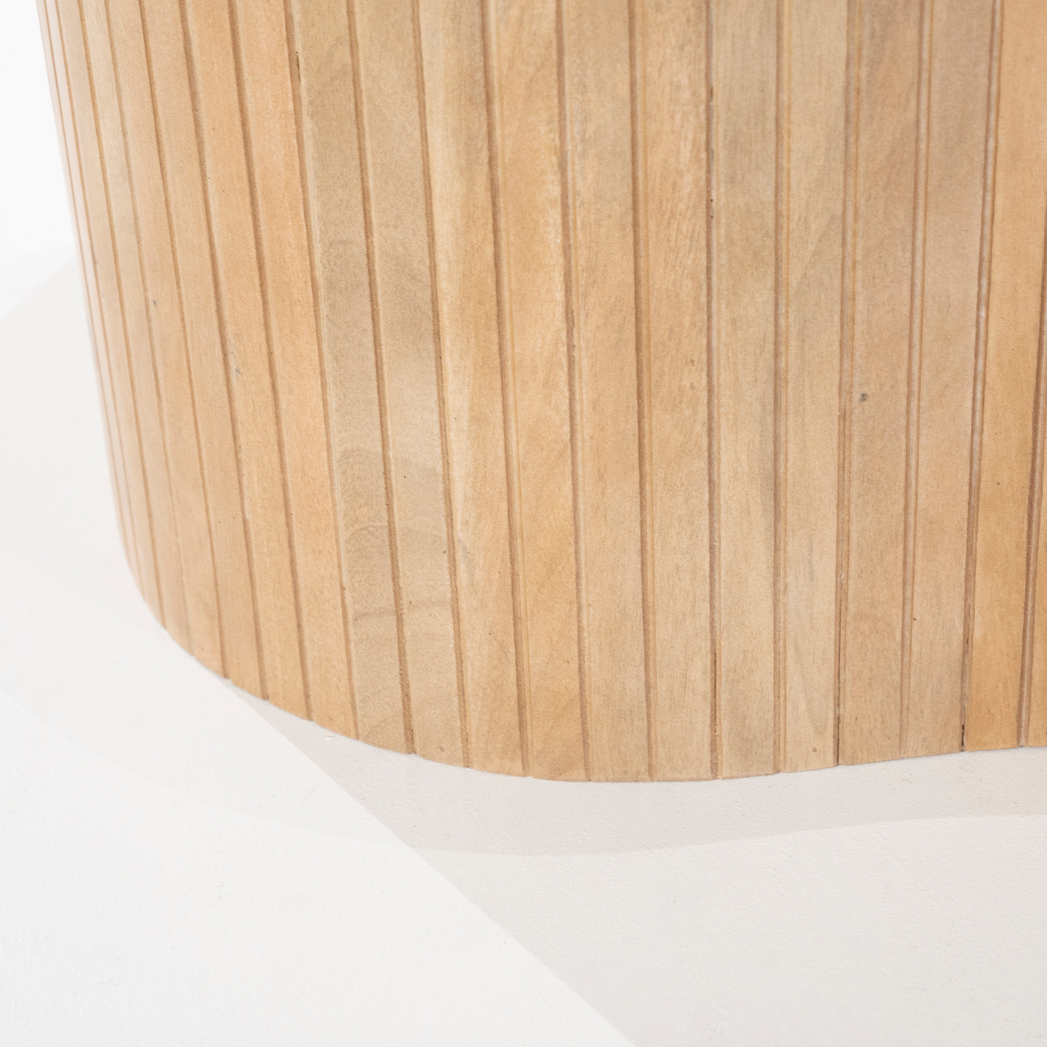 KIRA Couchtisch aus Mangoholz mit Marmorplatte