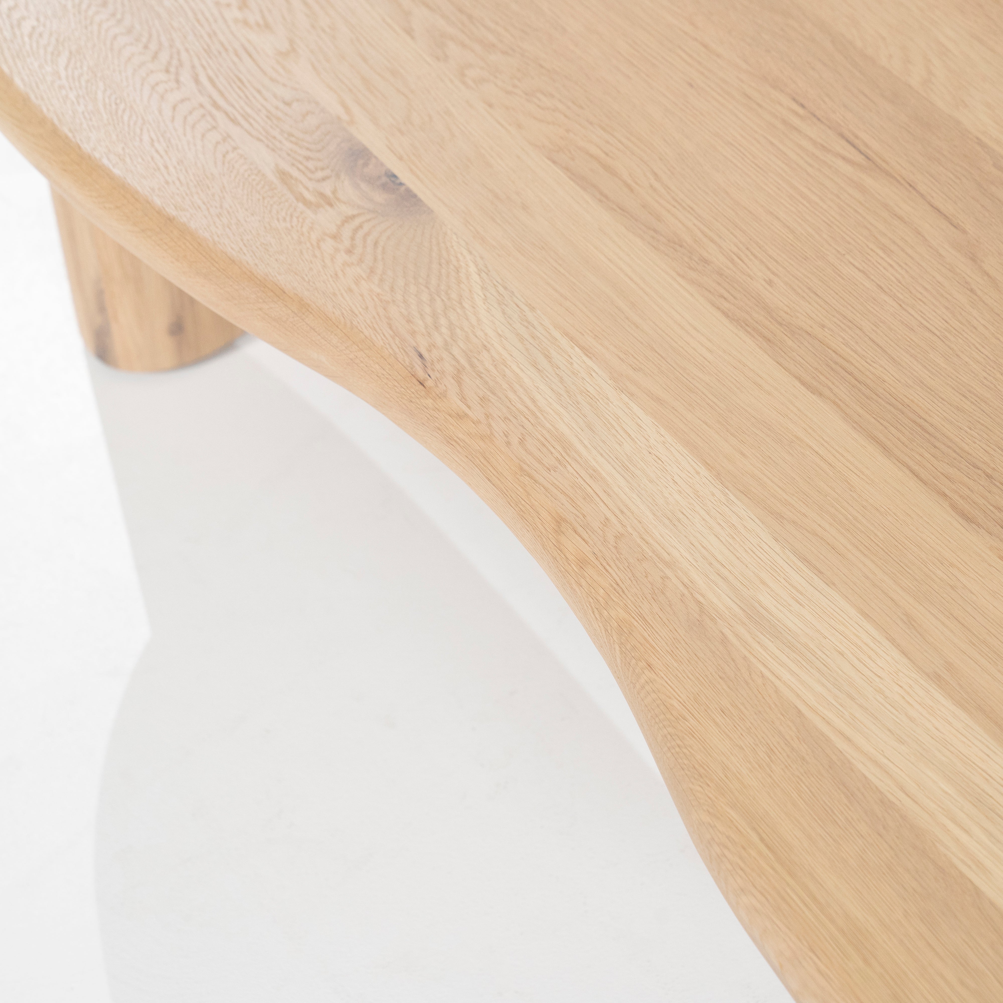 Couchtisch JOSH aus Eichenholz