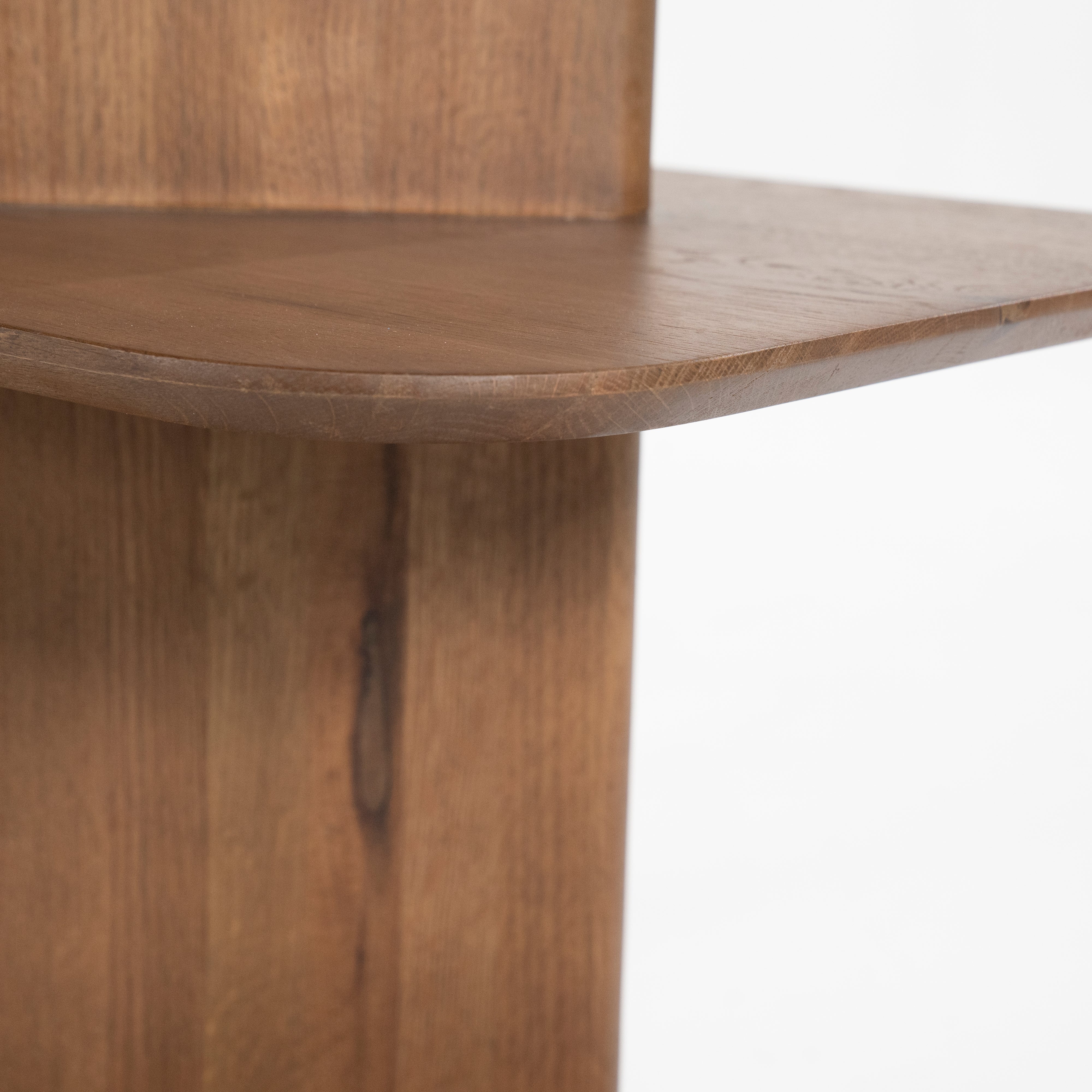 Niedriger Regal TY aus dunklem Eichenholz