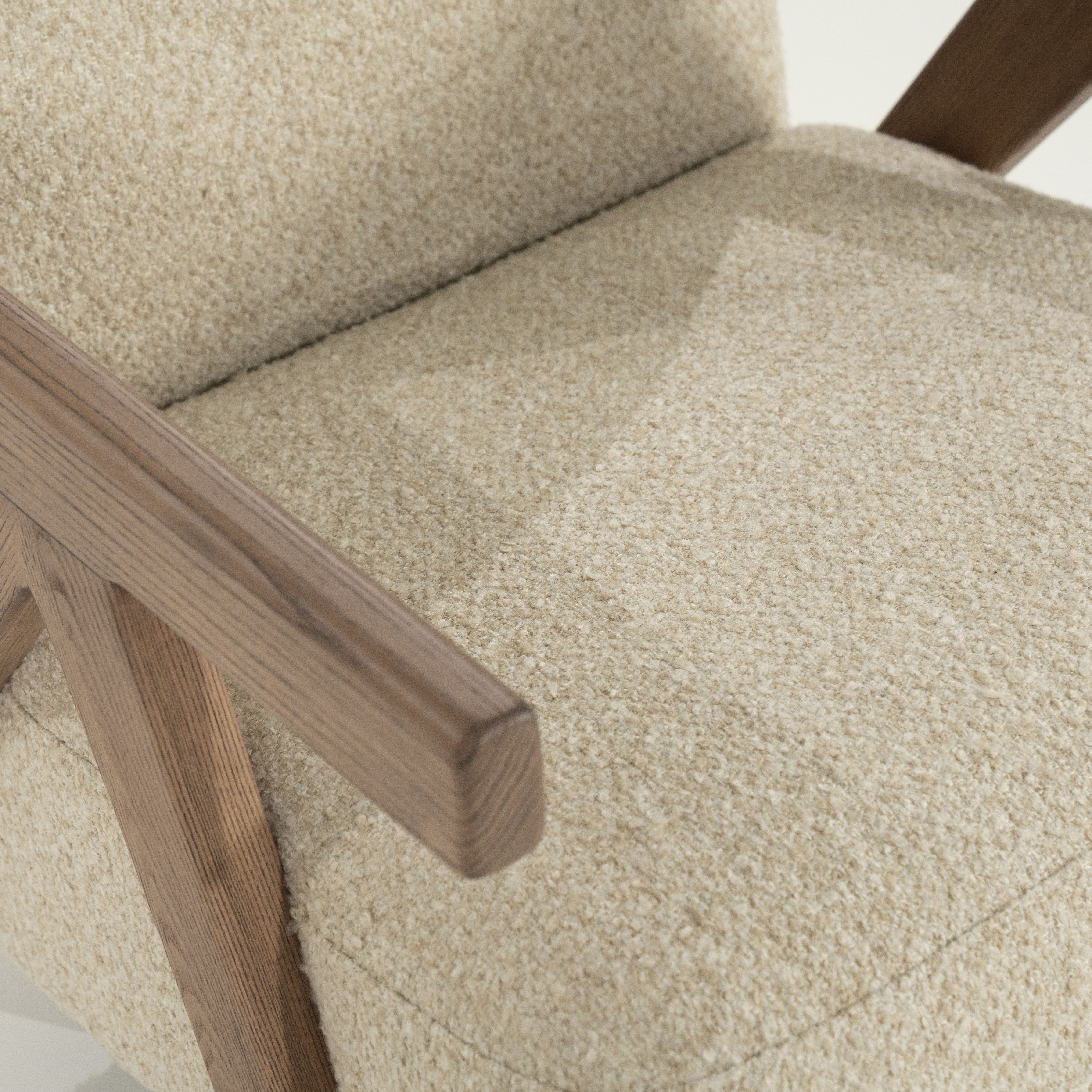Sessel FRANCIS beige mit Holzgestell