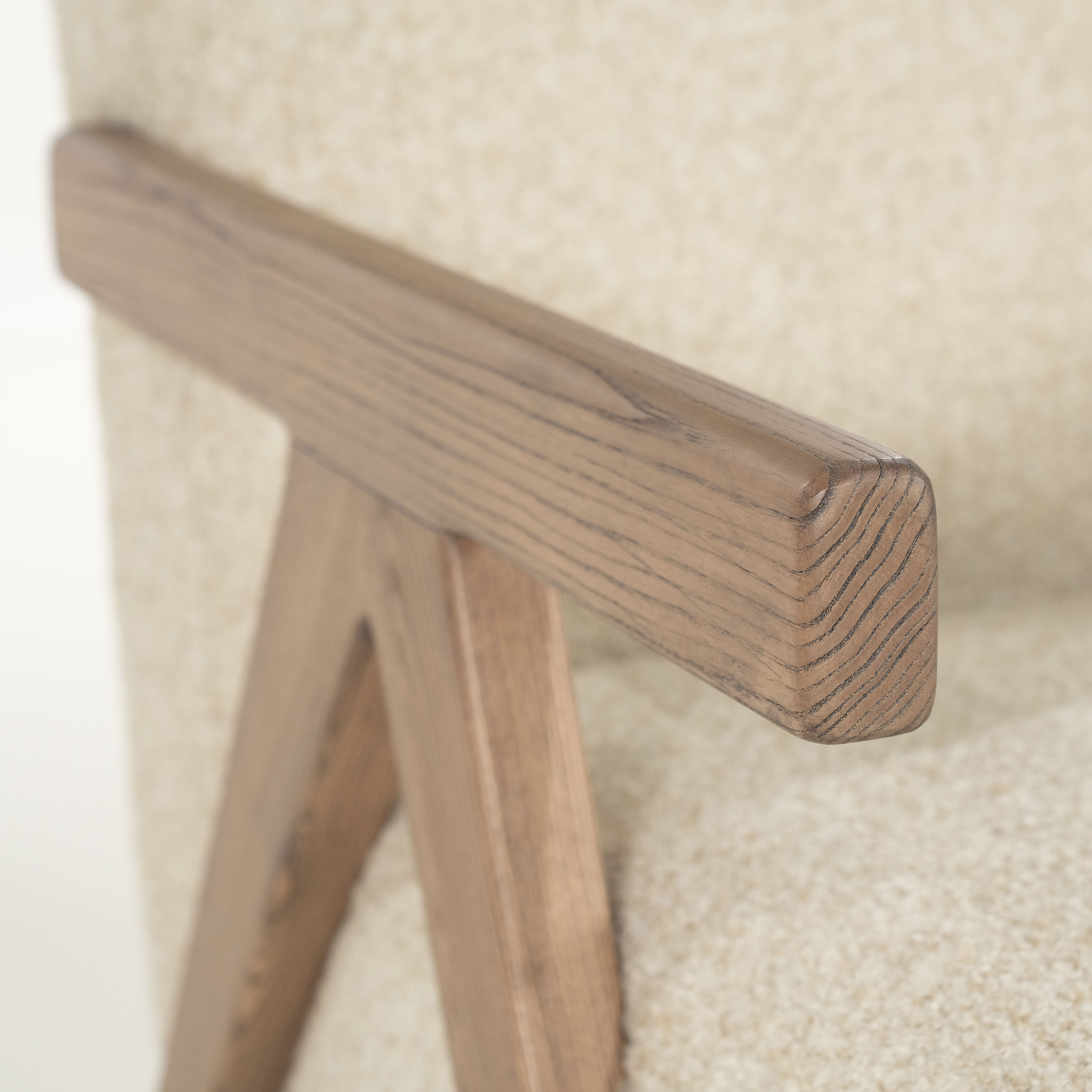 Sessel FRANCIS beige mit Holzgestell