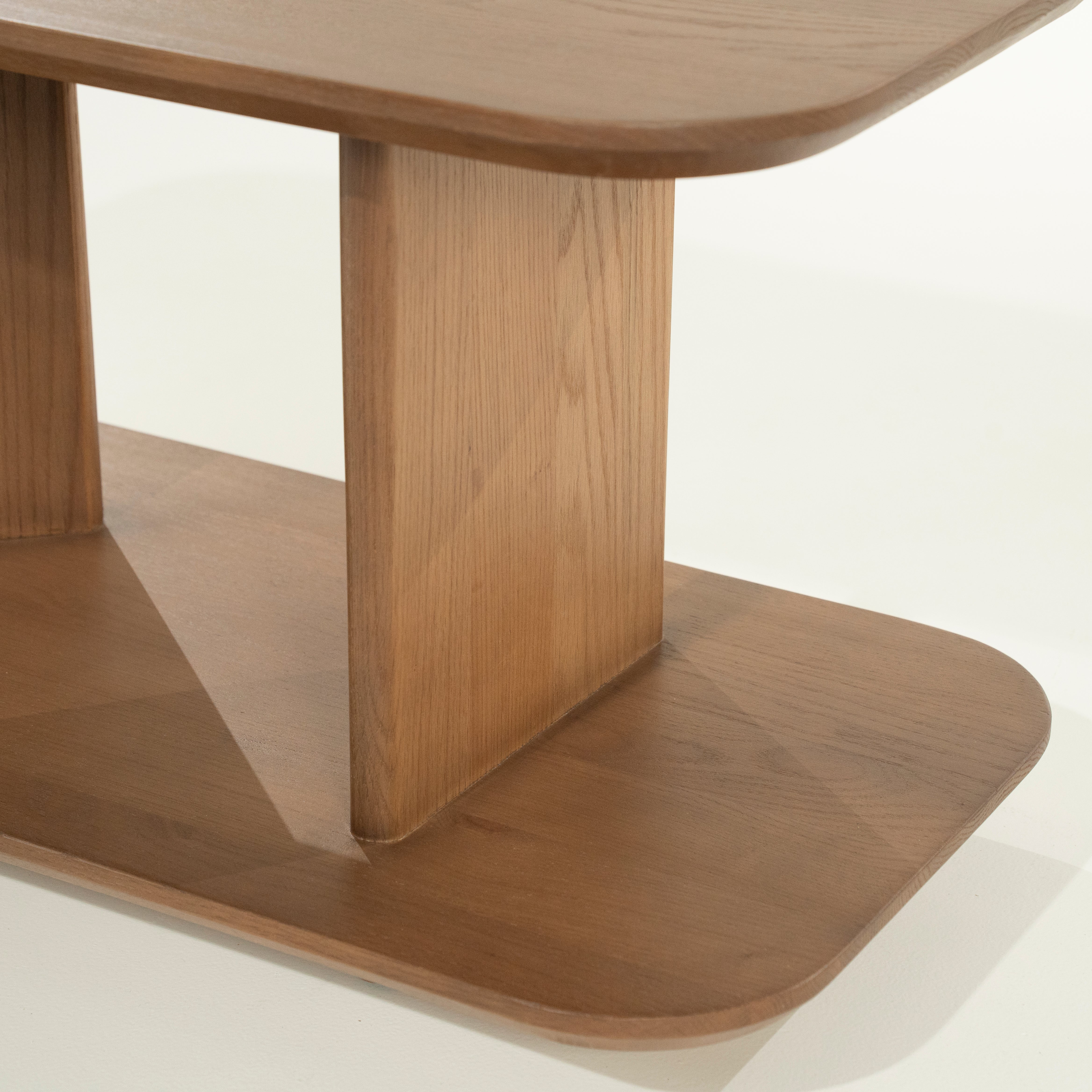 Stolik boczny TY ciemne drewno dębowe